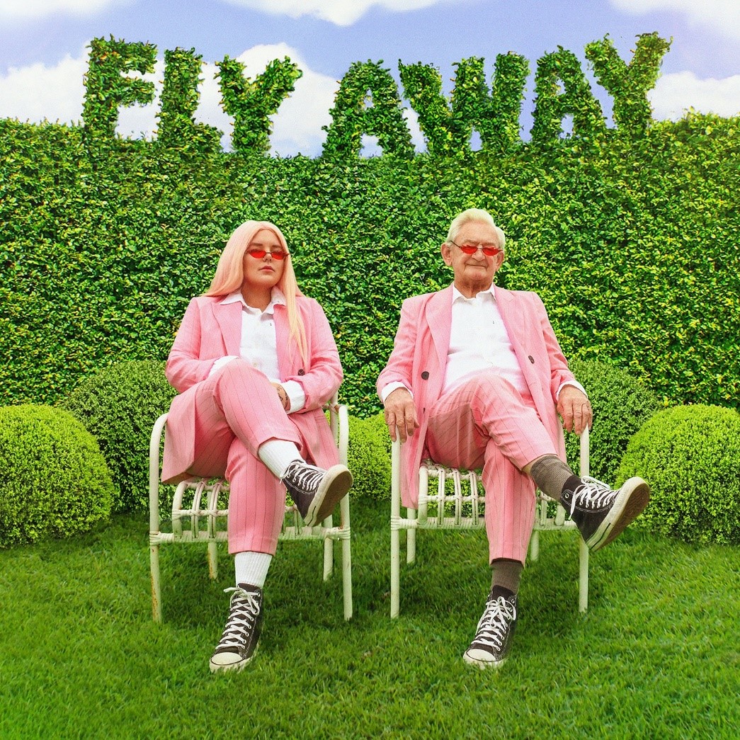 S-a lansat primul single extras de pe noul album Tones And I – Fly Away