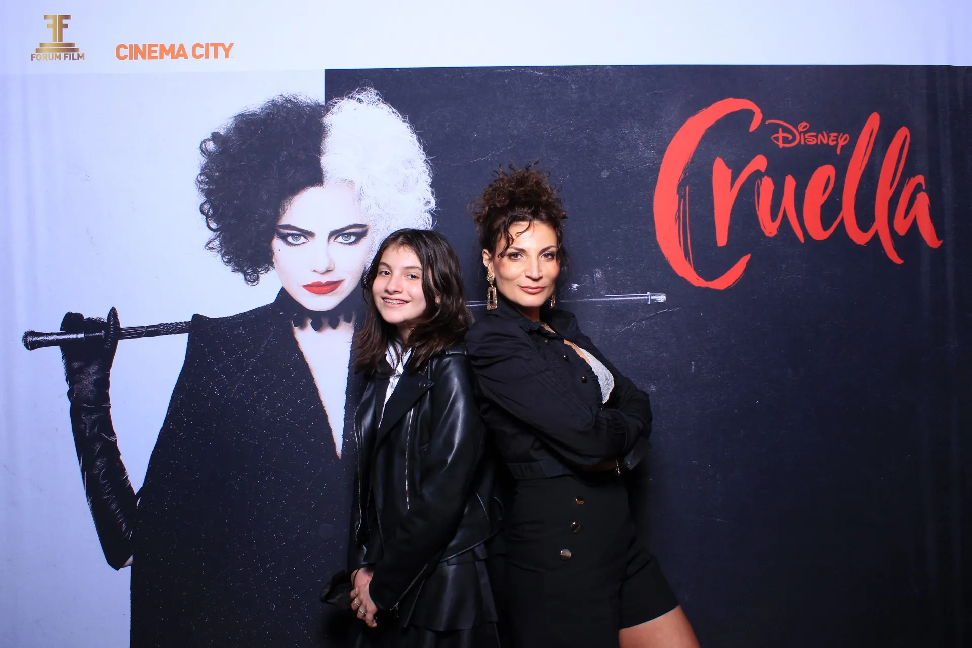 Vedetele au revenit din nou la Cinema la avampremiera filmului „Cruella”