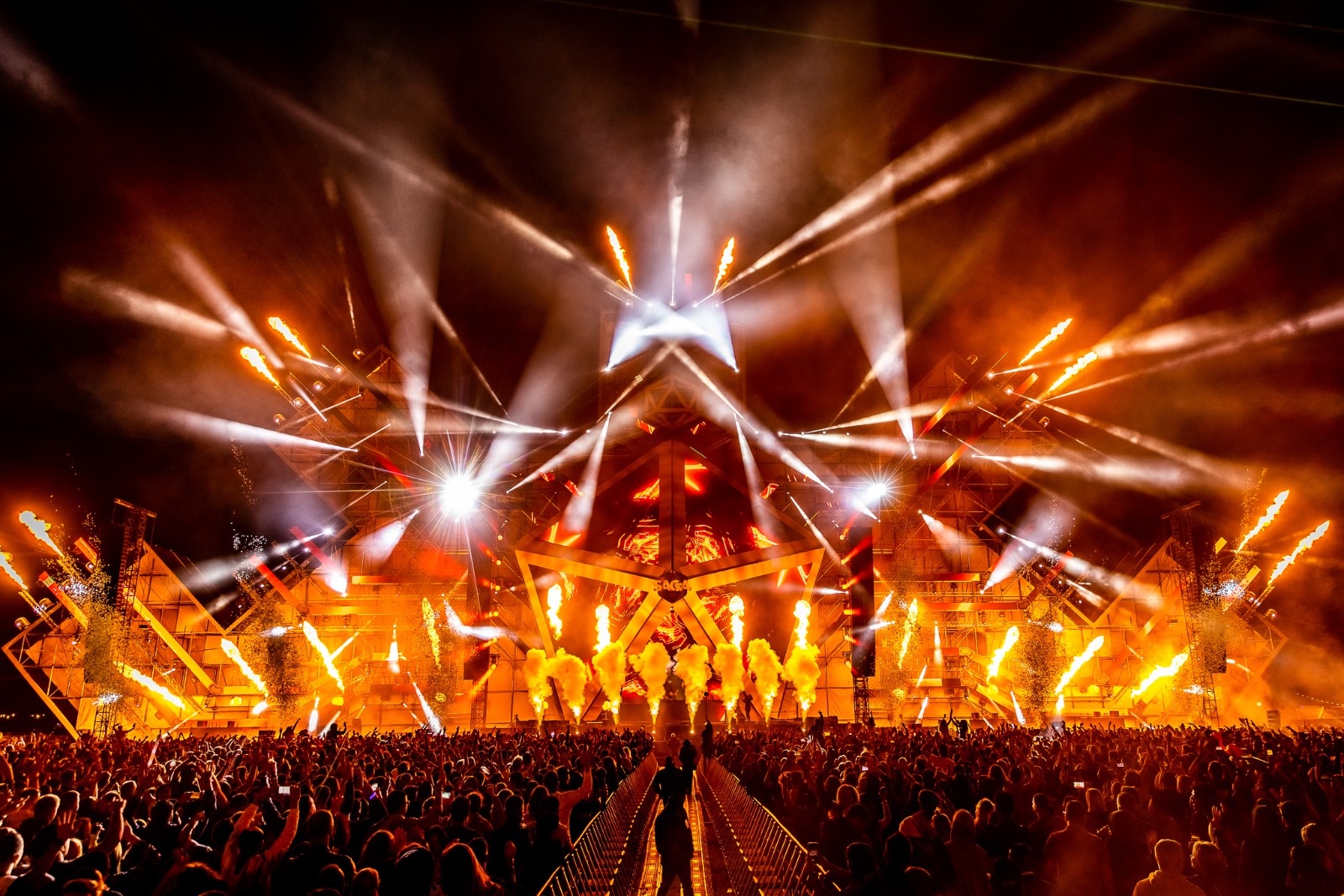 SAGA Festival promoveaza capitala Romaniei la nivel mondial si contribuie la bugetul local