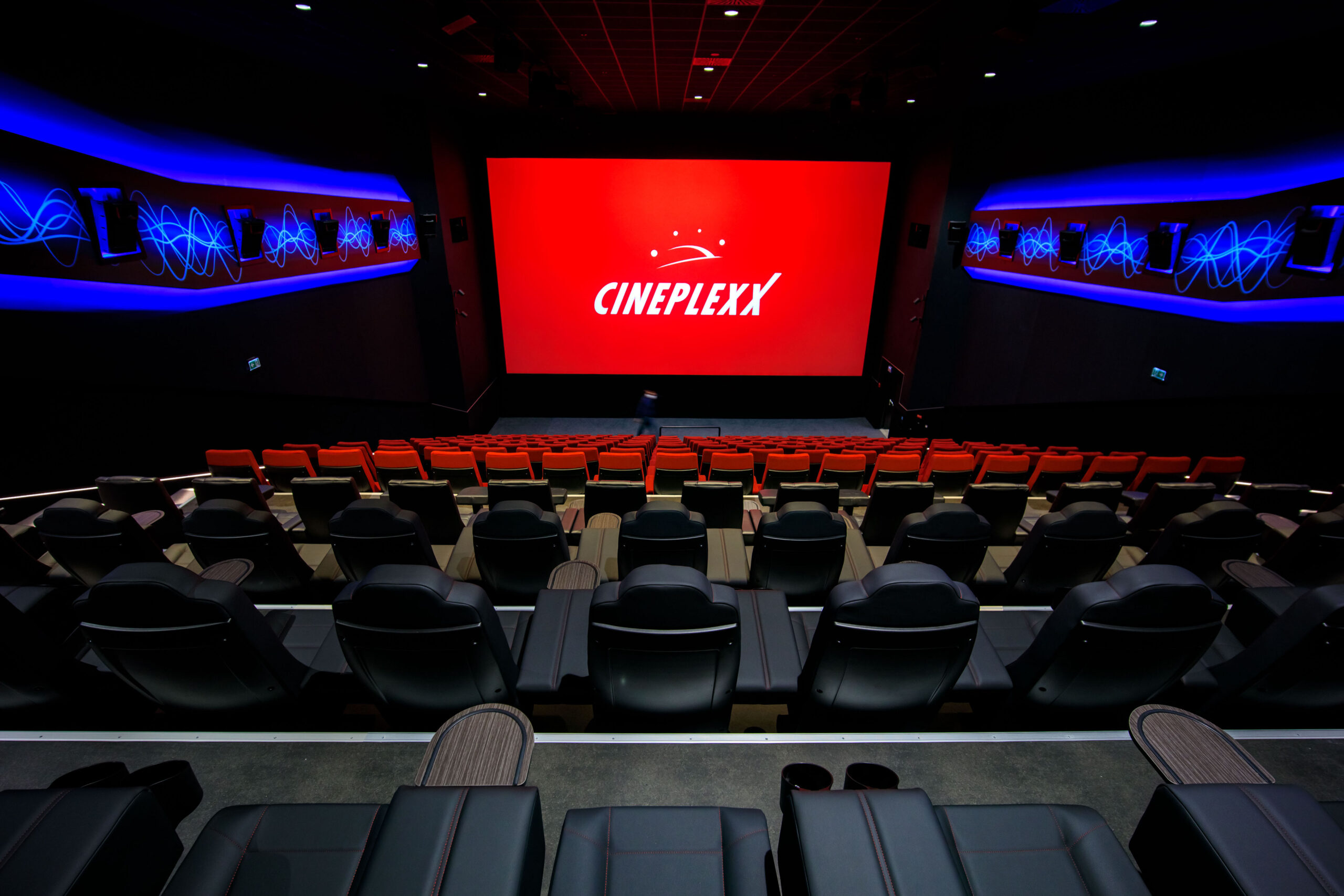 Cineplexx își redeschide cinematografele din București pe 16 octombrie