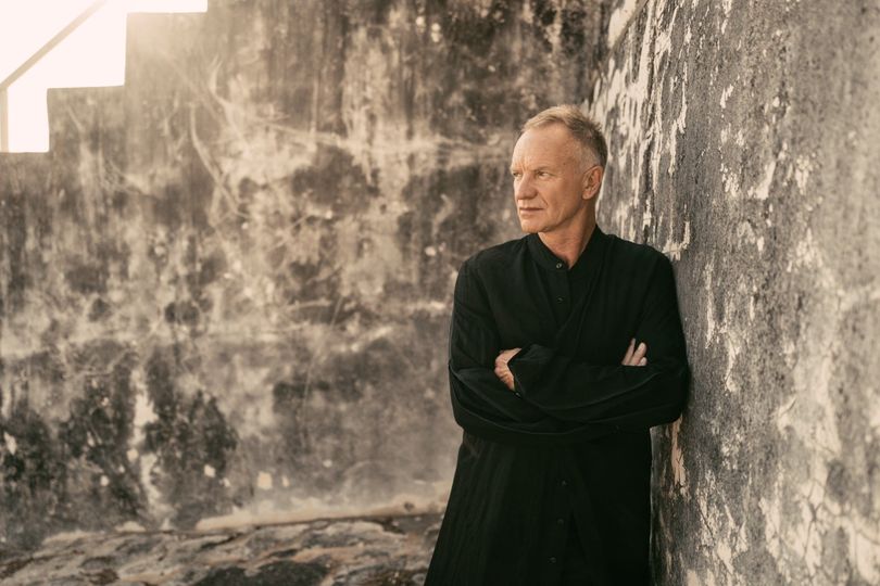 Indragitul solist Sting a lansat albumul „The Bridge”