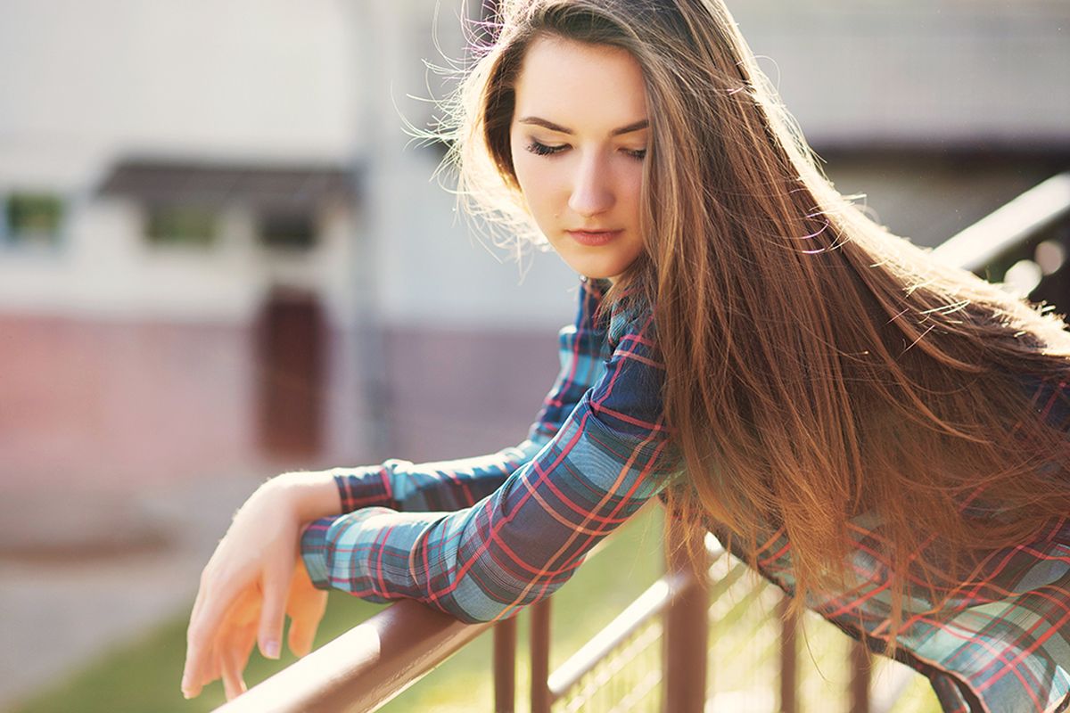 Ce se întâmplă cu părul tău atunci când nu îl mai speli cu șampon