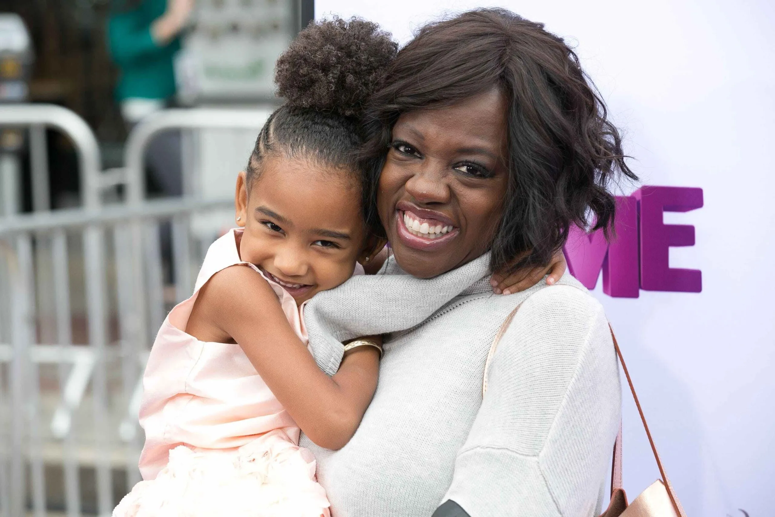 Viola Davis devine model al ținutelor Ivy Park cu fiica ei Genesis: „Mulțumesc Beyoncé!”