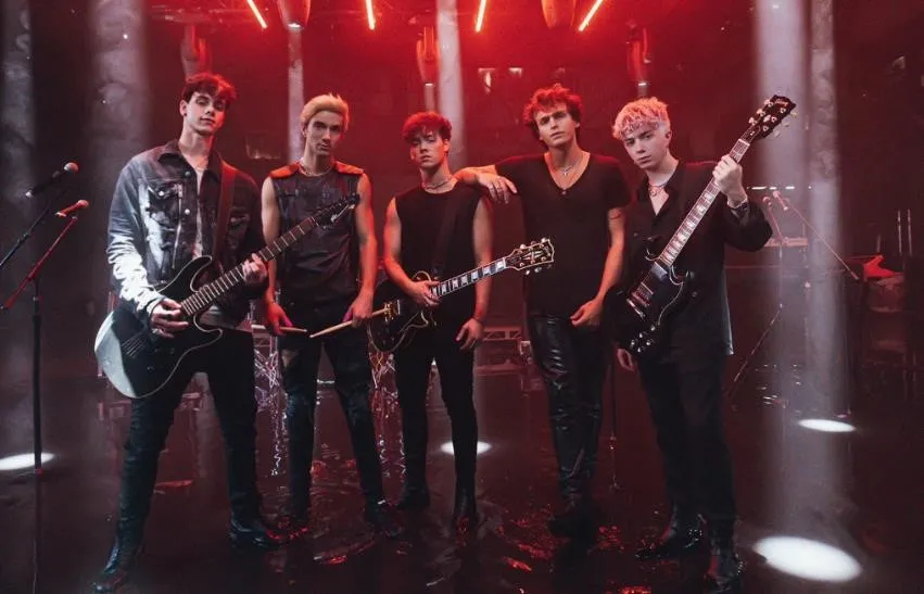 Why Don’t We au lansat videoclipul piesei ”Fallin”