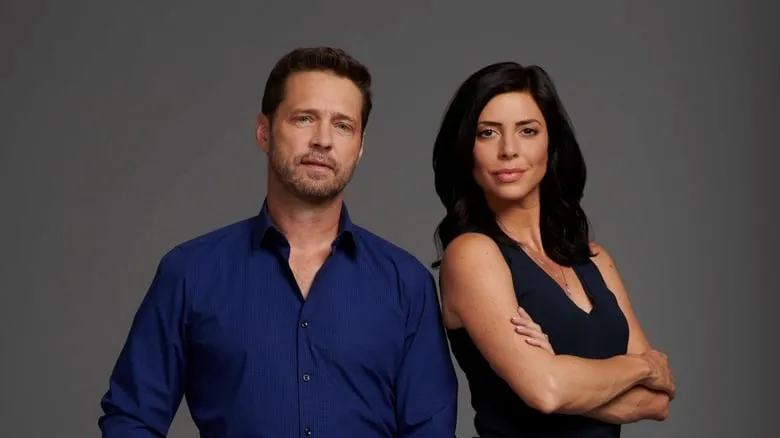 Jason Priestley si Cindy Sampson sunt „Detectivi particulari (Private Eyes) la Diva