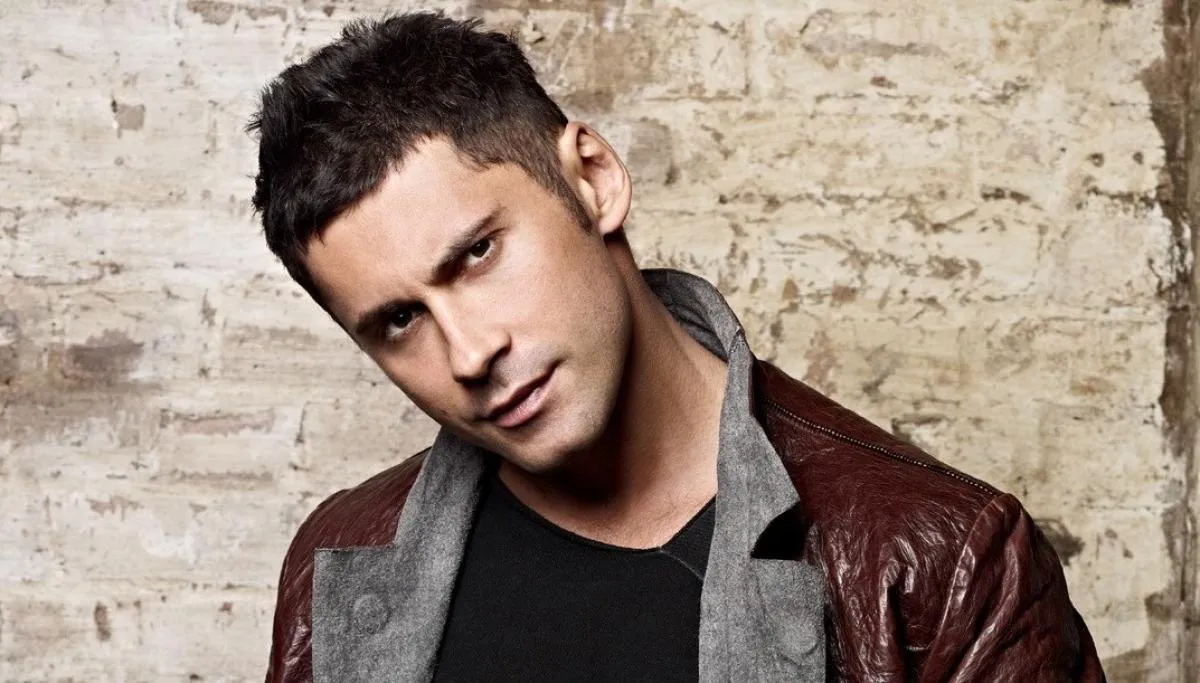 Dan Balan, ex „O-Zone” implineste azi, 6 februarie, 43 de ani!