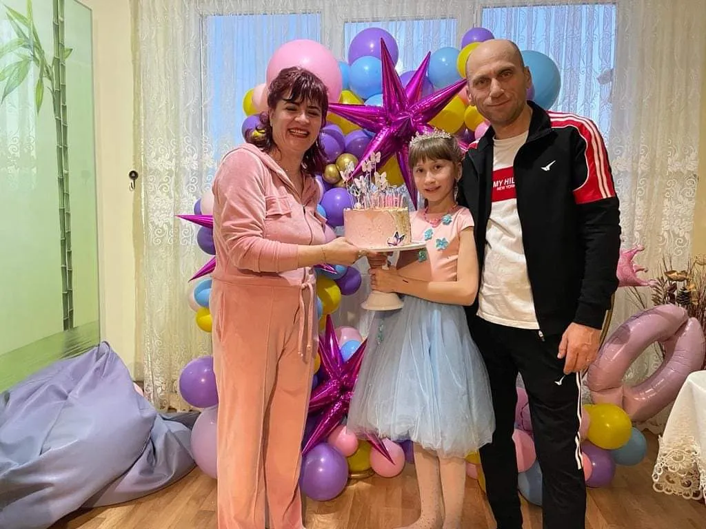 Sarbatoare dubla in familia solistului Gigi Oprea