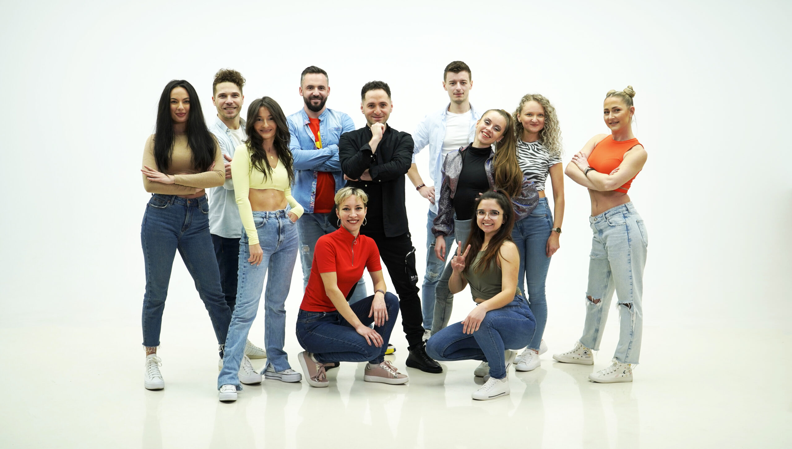 Geo Da Silva lansează imnul dansului de grup pe TikTok, #BamBamBoogie
