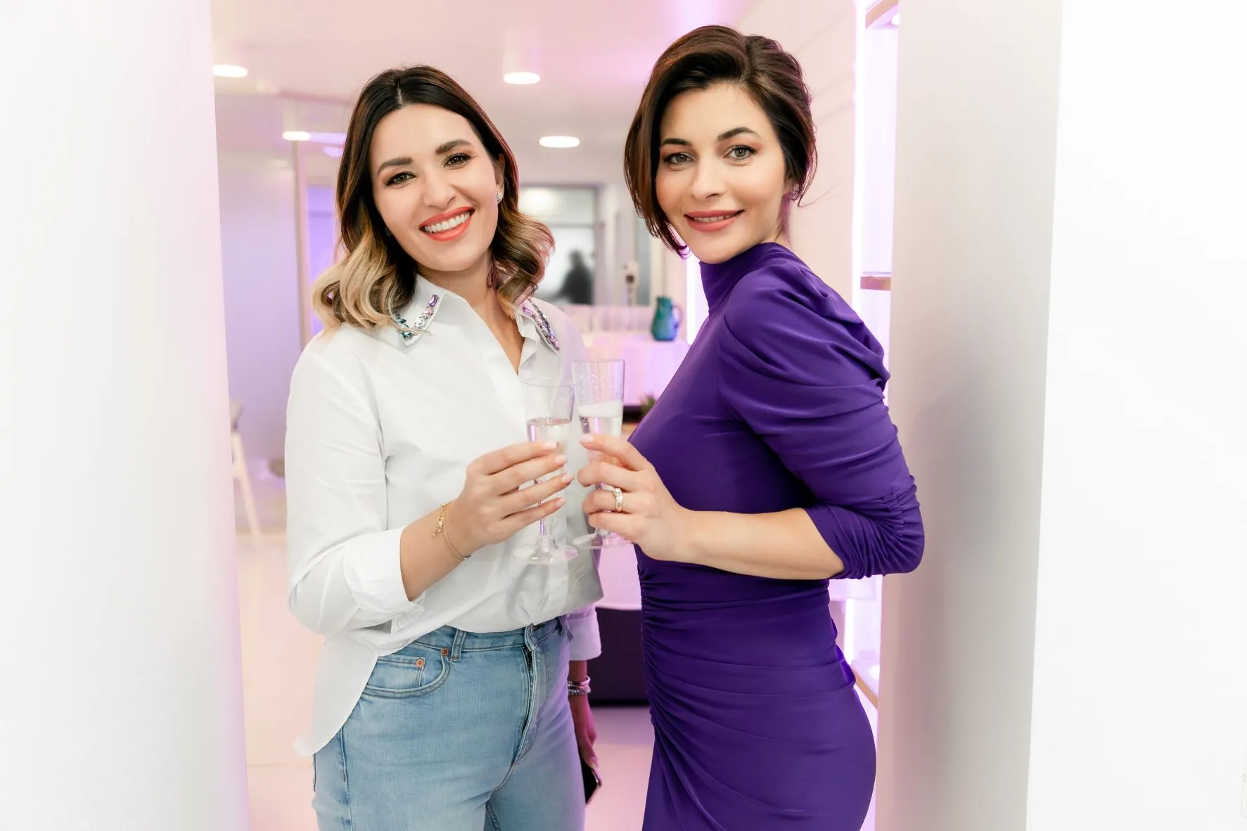 Ela Crăciun vrea să fie mereu tânără, doar cu ajutorul surorii sale