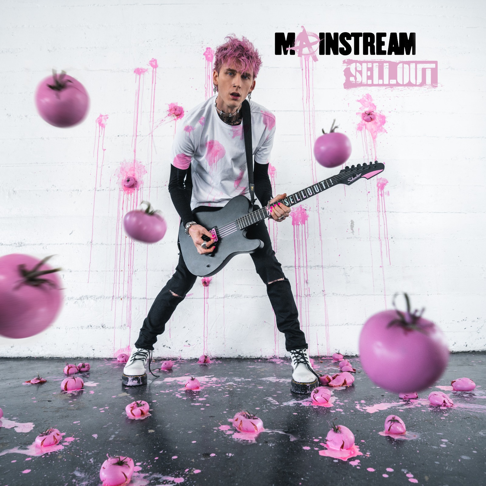 Machine Gun Kelly lanseaza albumul „mainstream sellout”