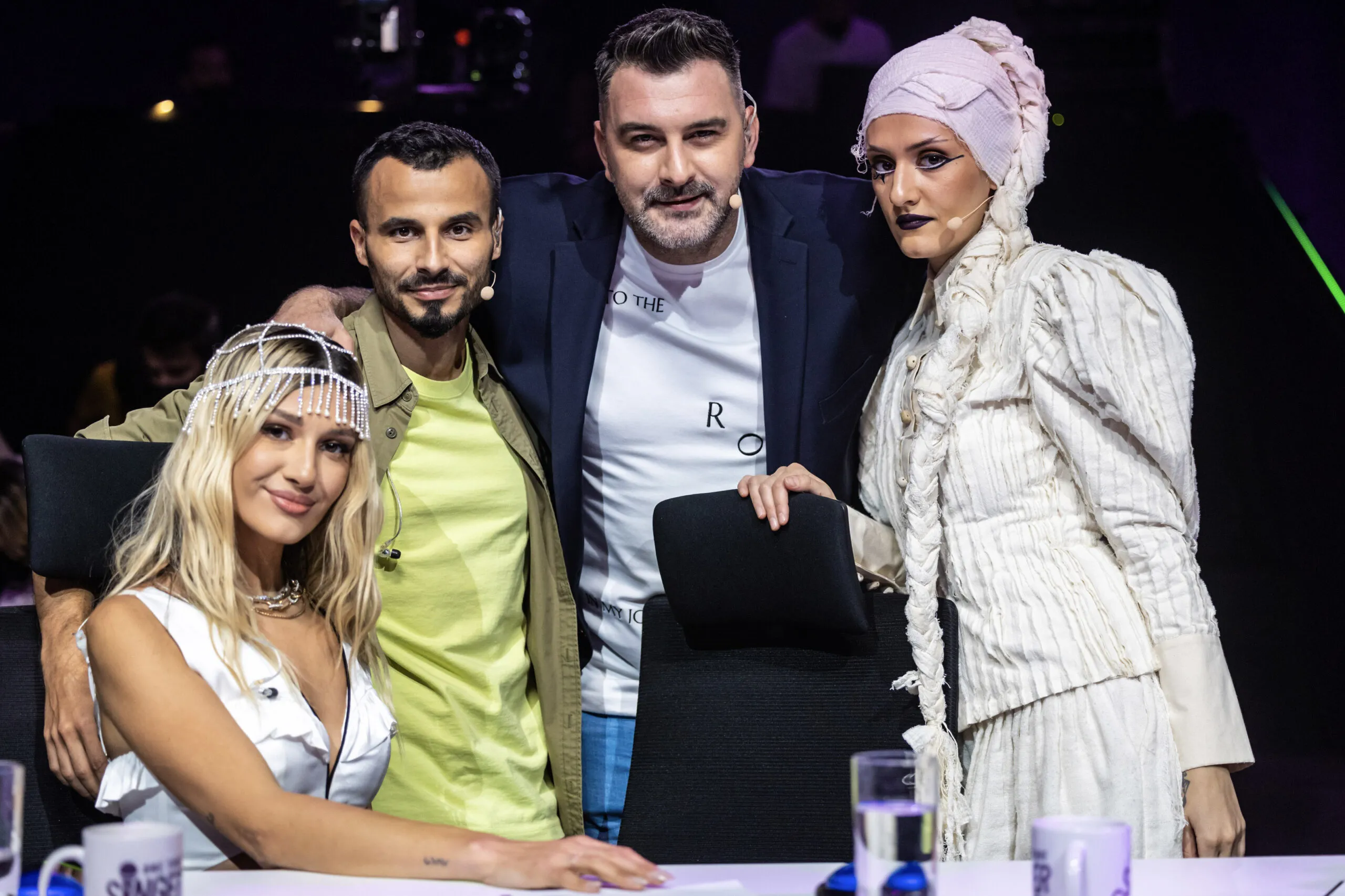 One True Singer lansează primele videoclipuri ale concurenților ce sunt aproape de marea finală