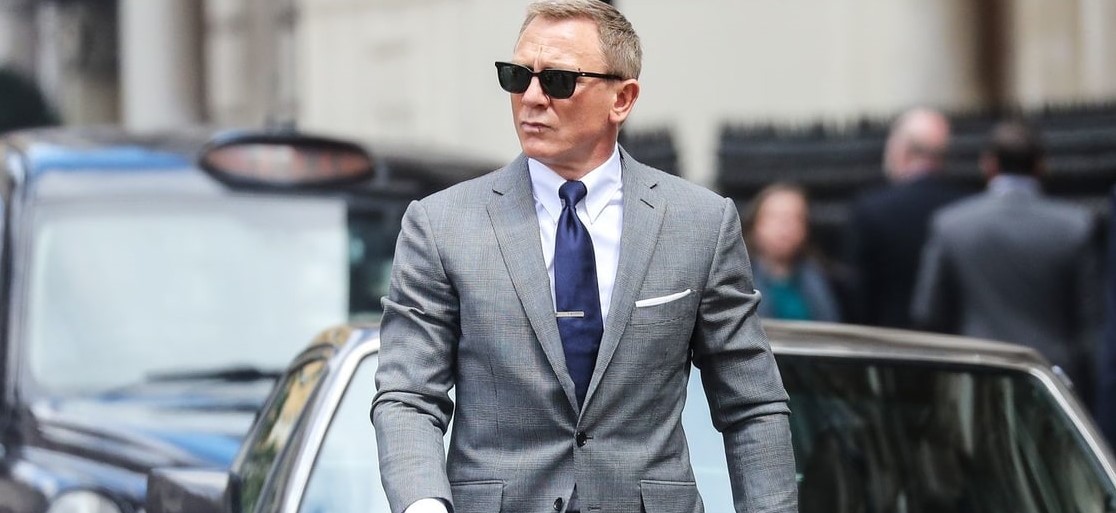 Actorul Daniel Craig alias James Bond implineste 54 de ani!