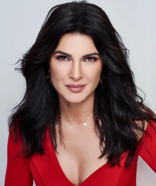 Dupa 5 ani de Pro TV – Monica Barladeanu si-a luat adio si s-a mutat la Antena 1!