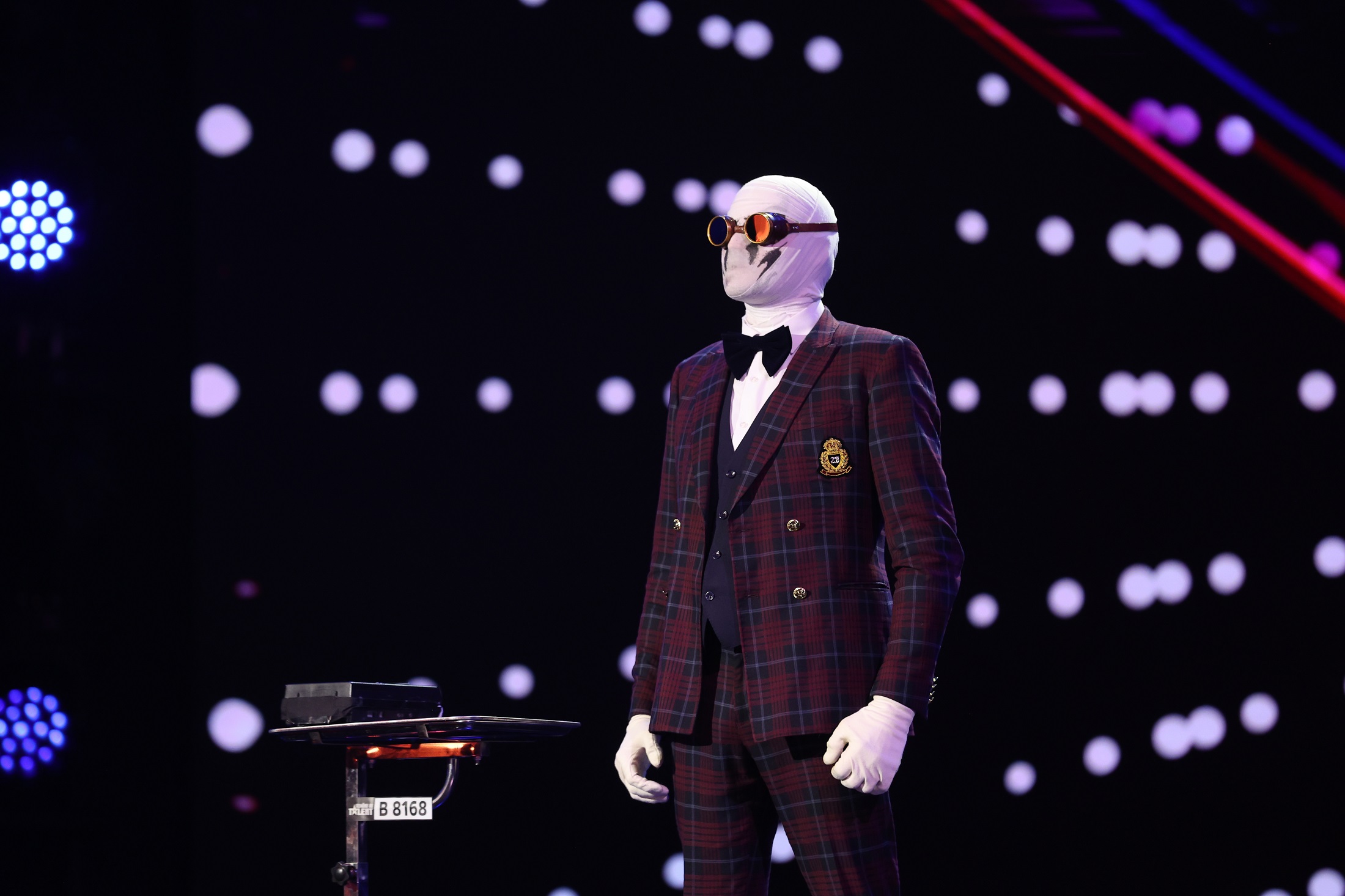 Romanii au ales sa-si incheie saptamana cu Romanii au talent: ”Fiecare cadru parca e un tablou”