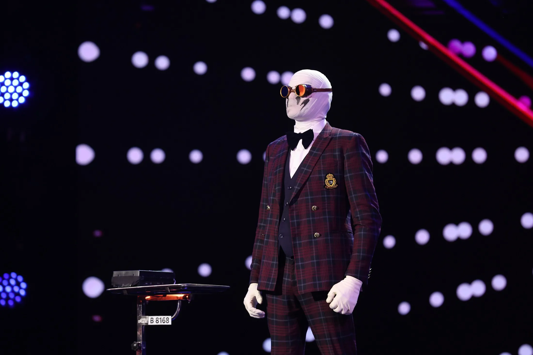 Romanii au ales sa-si incheie saptamana cu Romanii au talent: ”Fiecare cadru parca e un tablou”