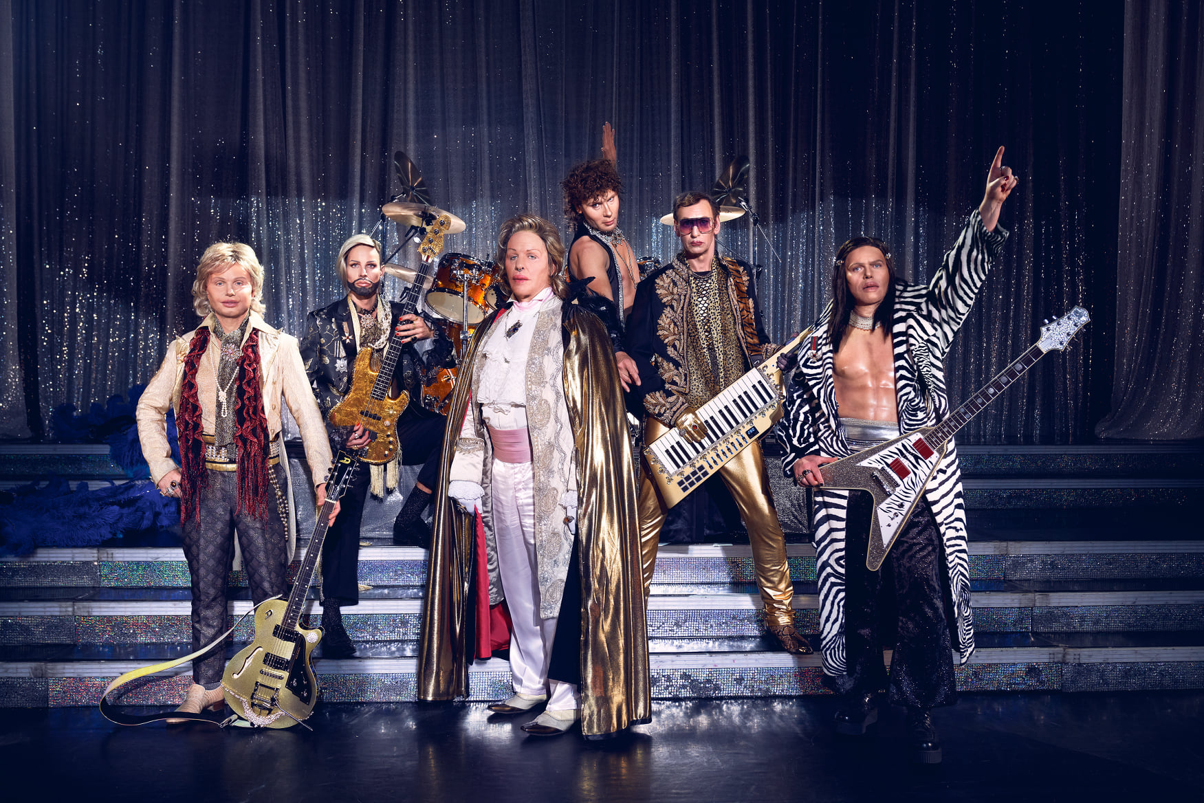 Rammstein lanseaza single-ul „Zick Zack”