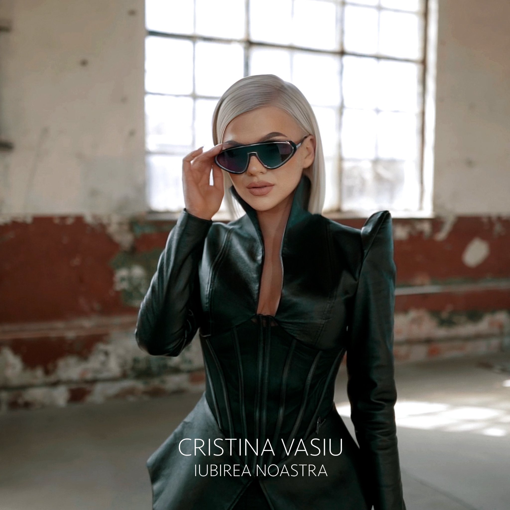 Cristina Vasiu își cântă povestea de dragoste în „Iubirea noastră”