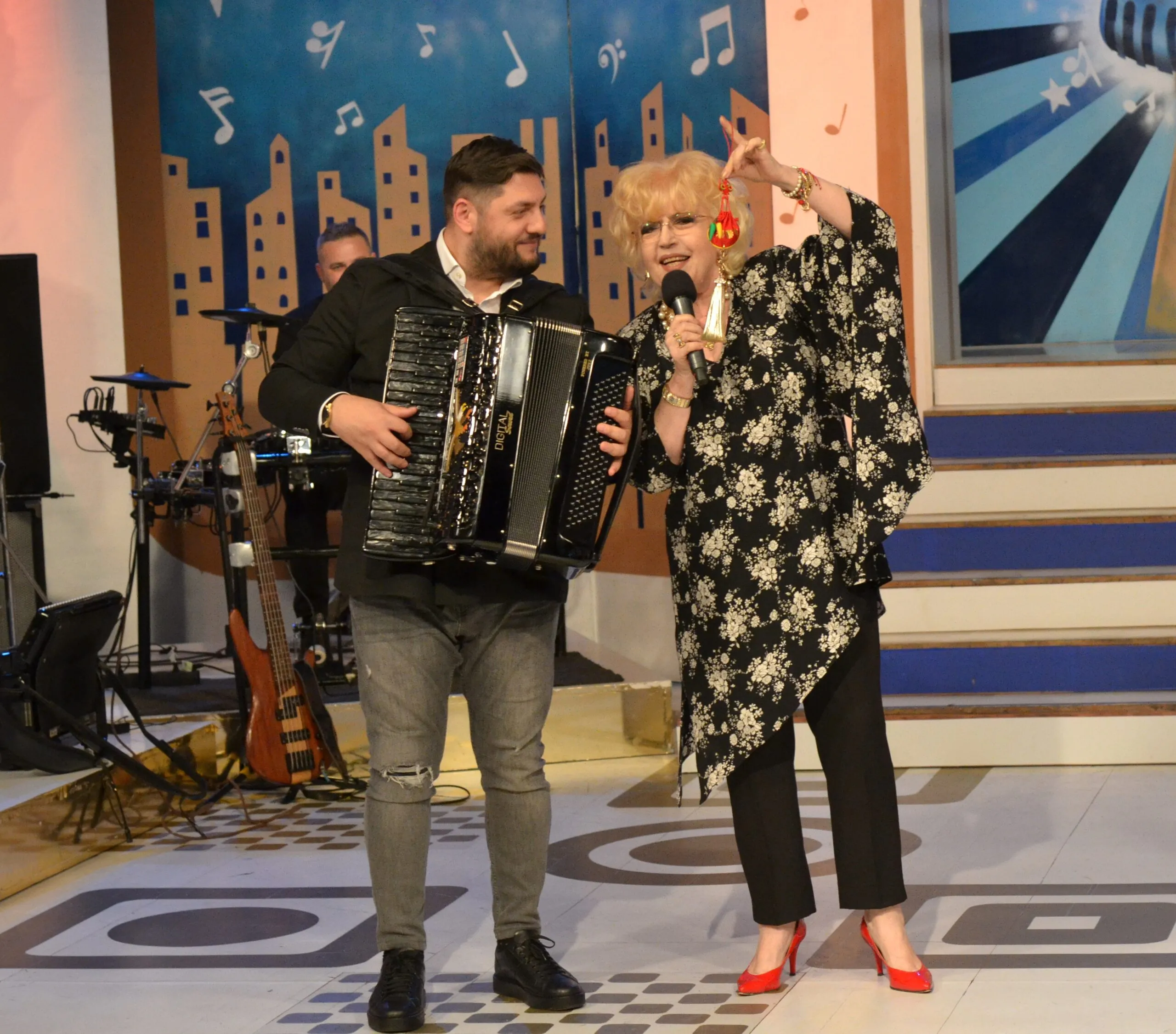 Indragita solista Corina Chiriac se reîntoarce la Naţional TV