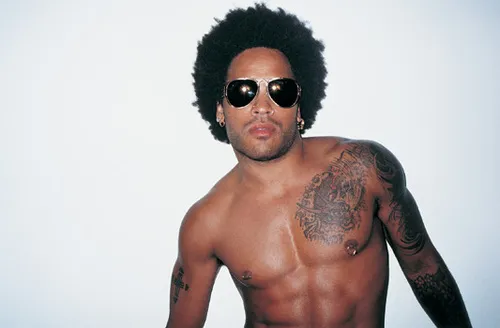 Solistul Lenny Kravitz implineste 58 de ani!