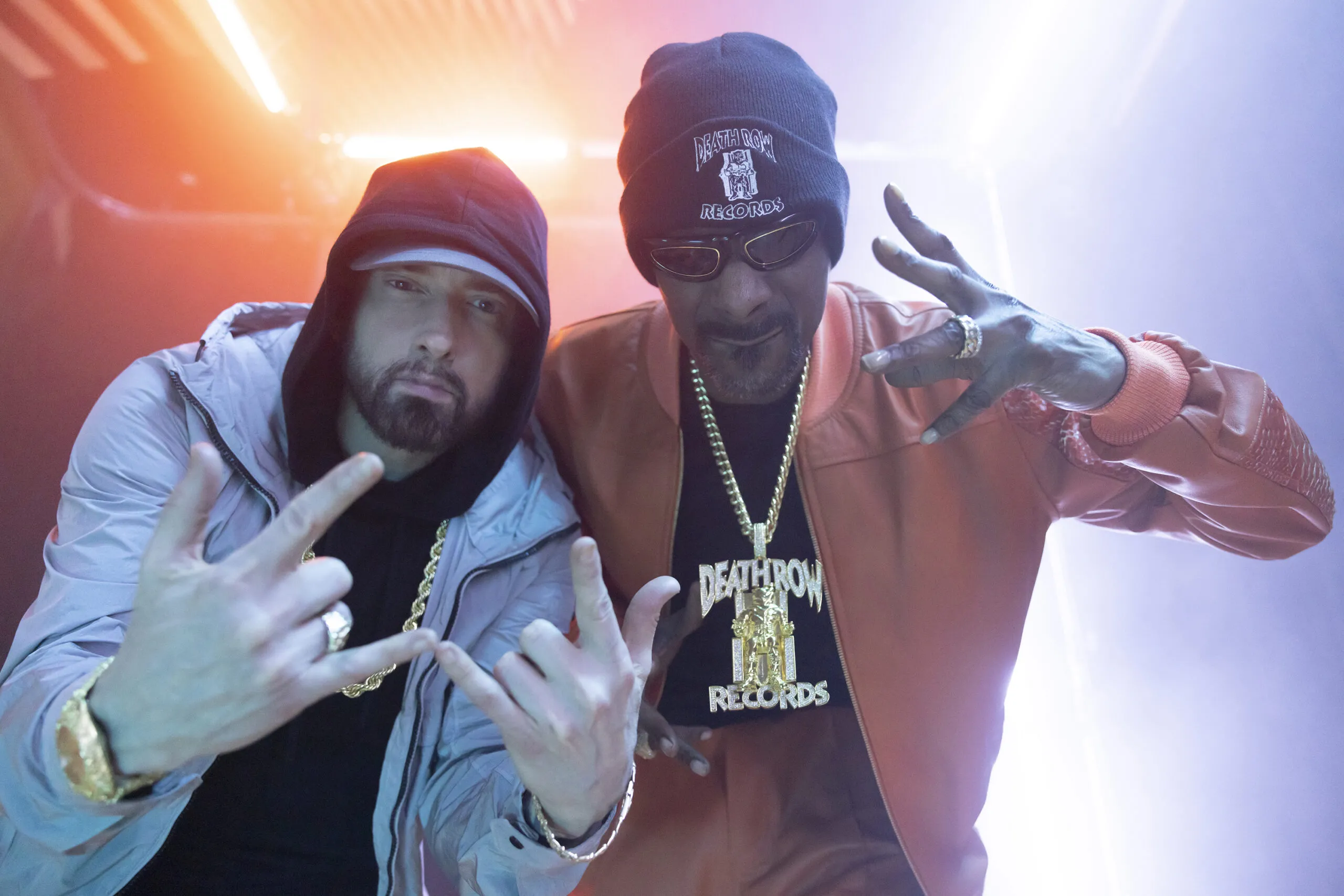 Eminem face echipă cu Snoop Dogg pentru piesa ““From the D 2 the LBC”
