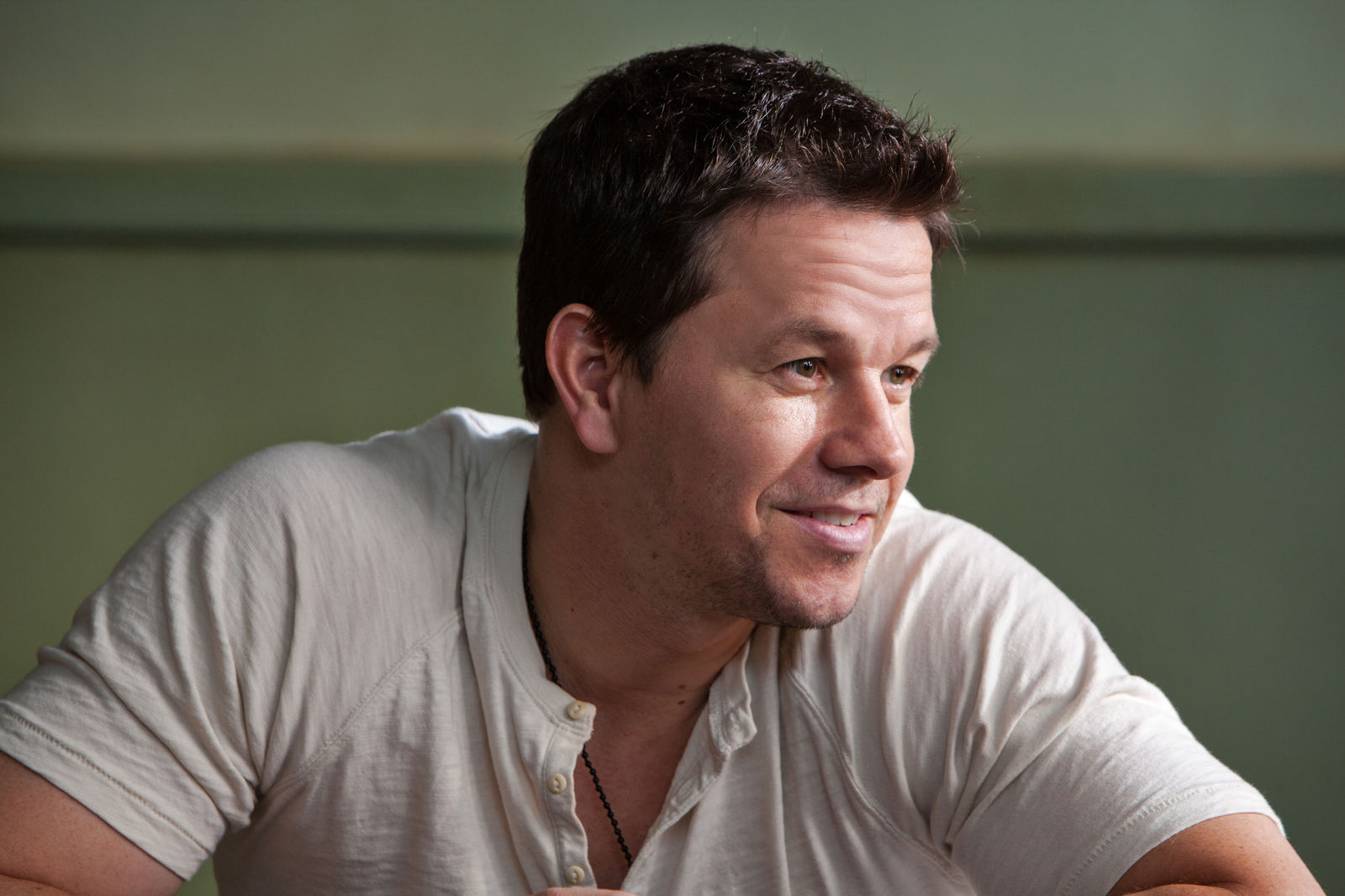 Ce sexy este Mark Wahlberg din “Anturaj” la 51 de ani