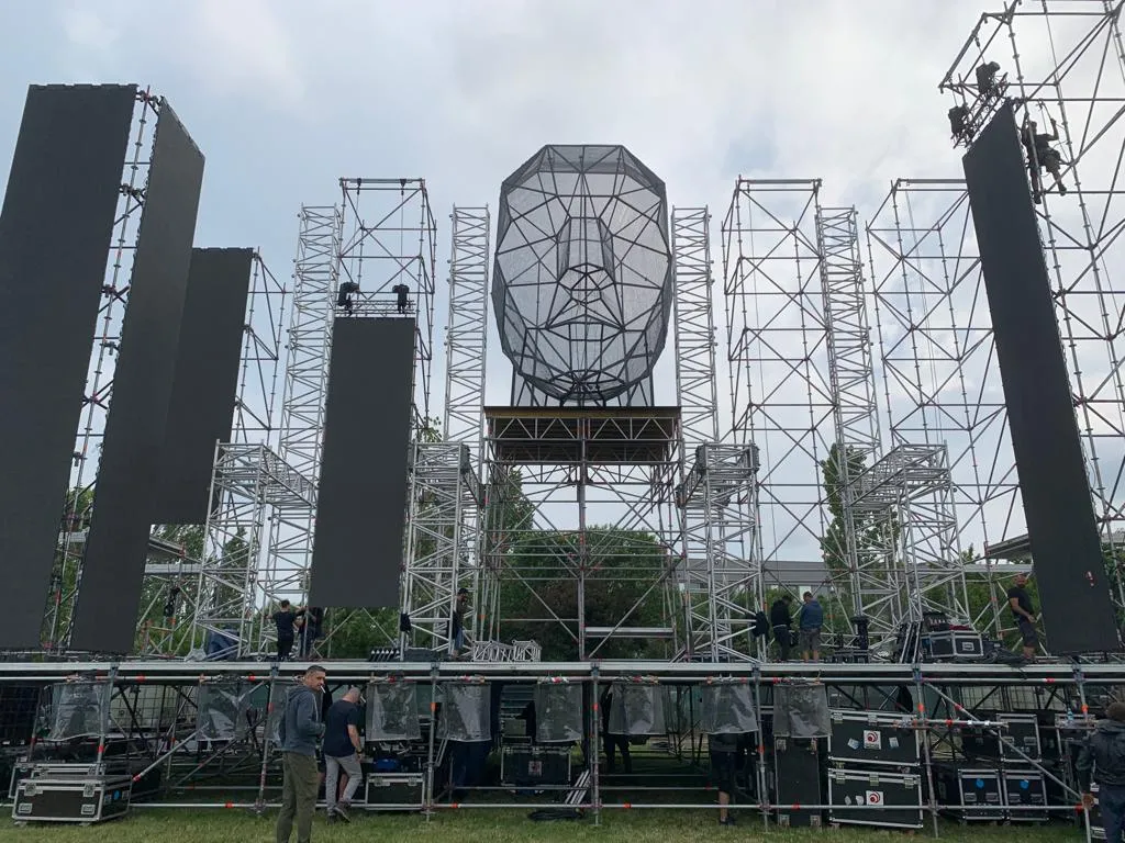 Rockadelia dă startul unui show grandios cu o producție extraordinară: Delia astăzi și mâine la Verde Stop Arena