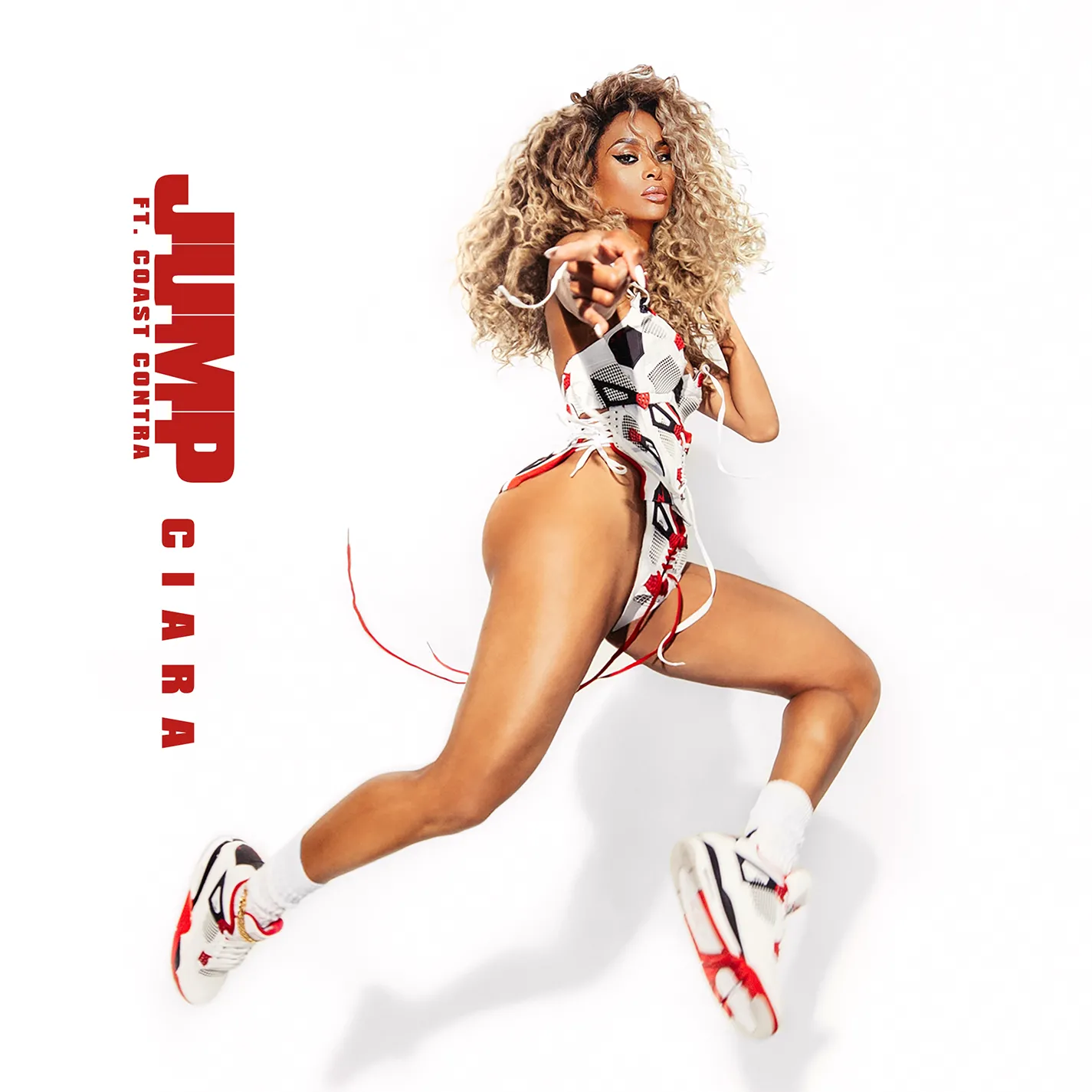 Ciara face echipă cu Coast Contra pentru “Jump”