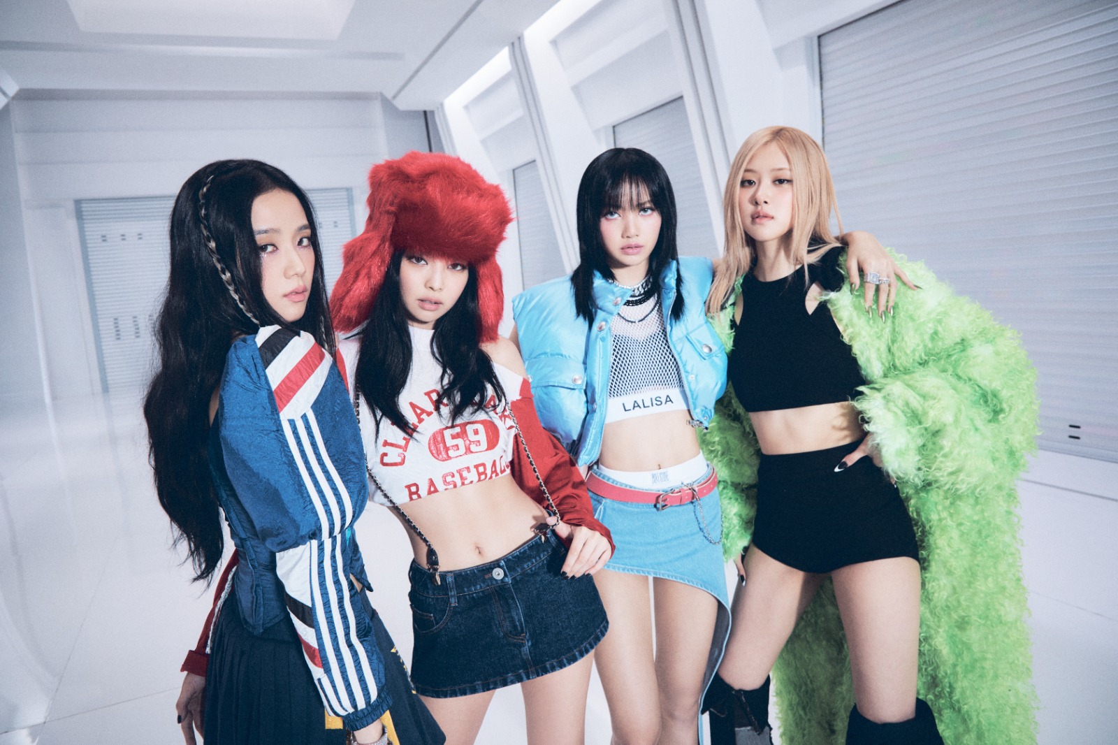 BLACKPINK a lansat albumul „BORN PINK”