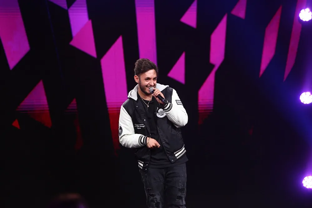 Otilia, Elena Voineag, Johny Romano, Bogdan Urucu şi Bebeto Yildirim, printre concurenții premierei Stand-Up Revolution