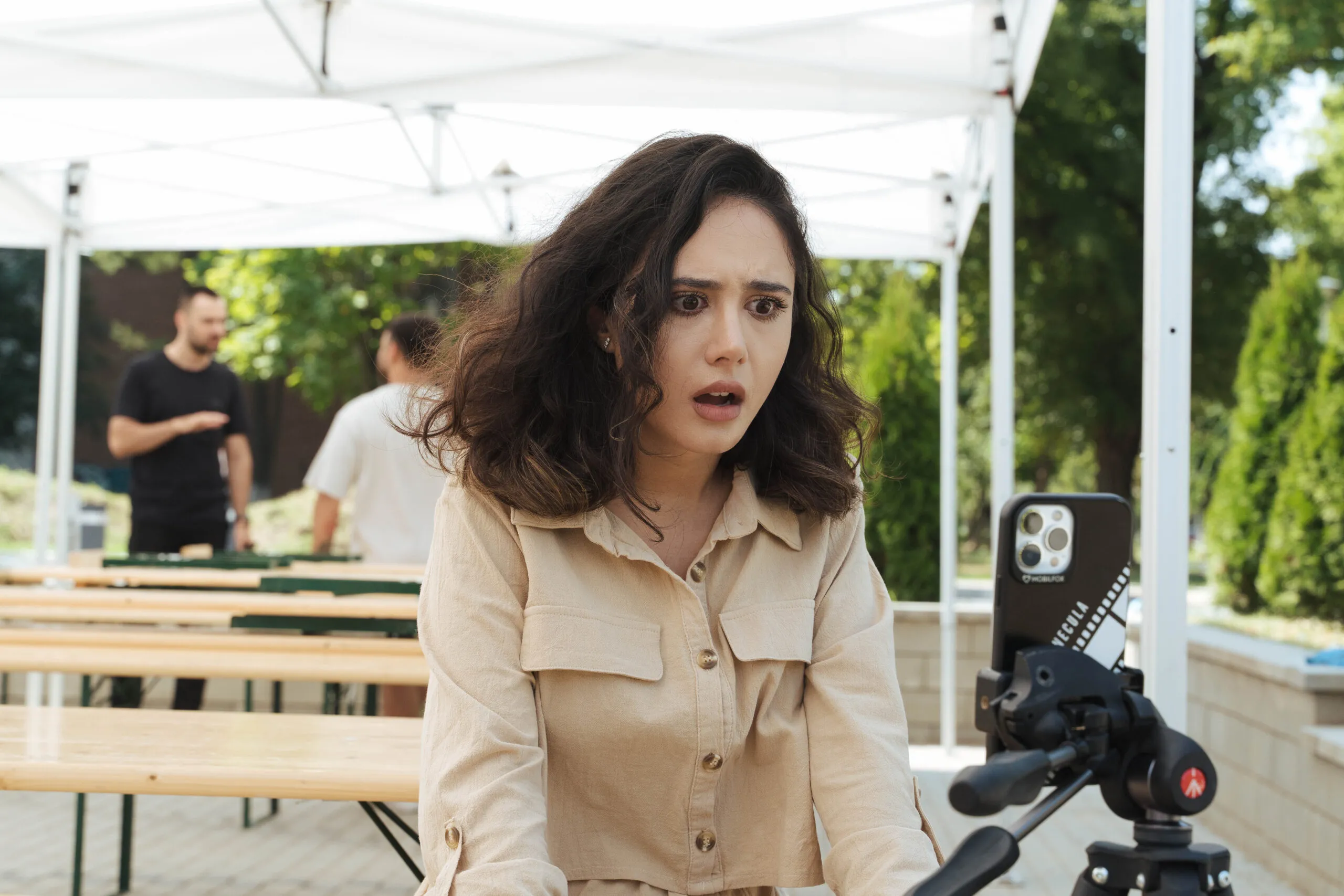Azaleea Necula este primul influencer care a vizitat platourile de filmare ale serialului CLANUL: ”M-am simtit ca intr-o familie”