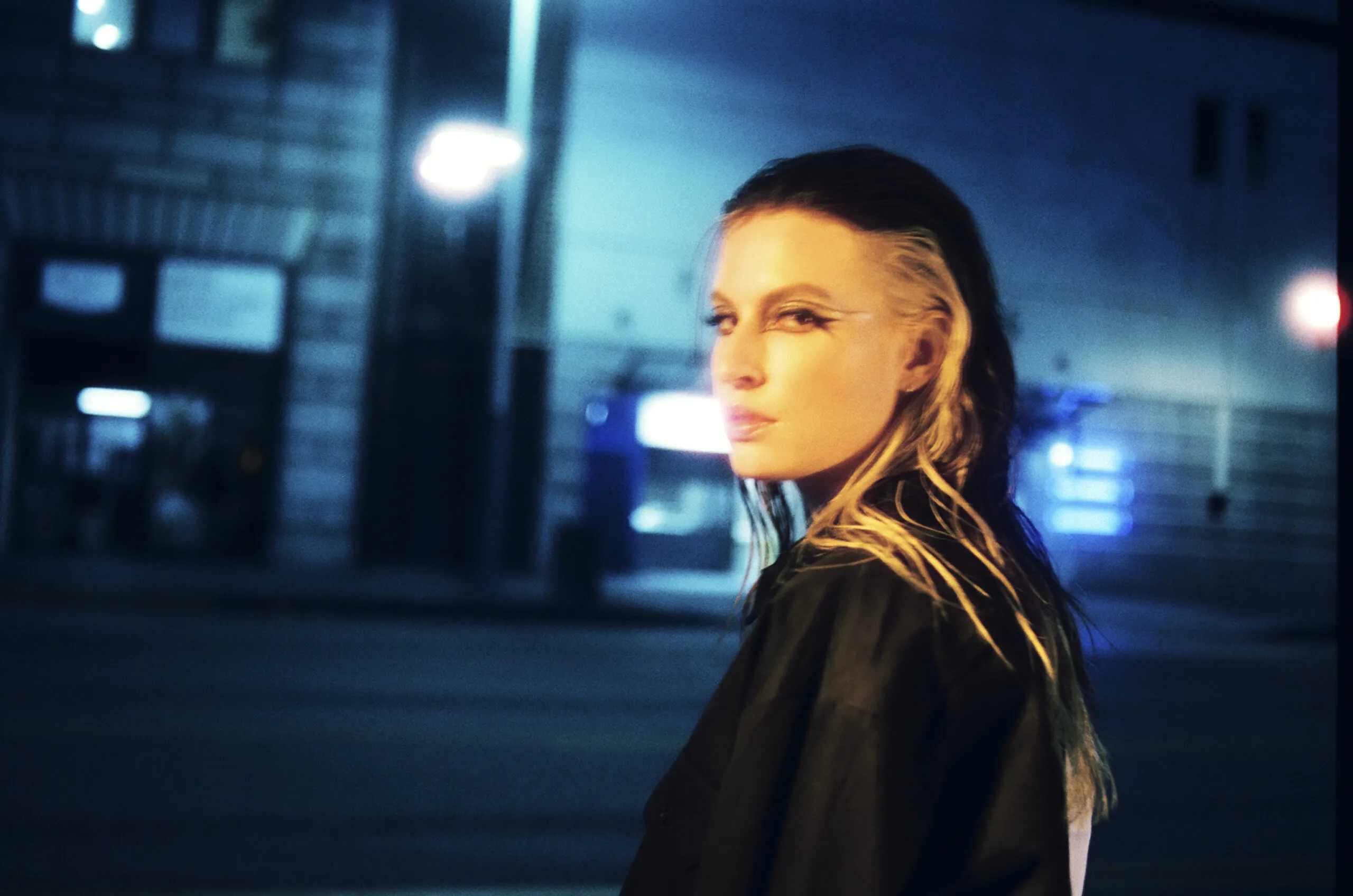 Fletcher a lansat single-ul “Suckerpunch”
