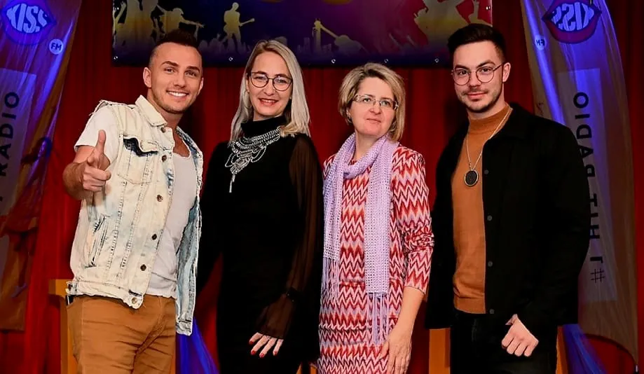 Ce au in comun zilele acestea Mihai Traistariu, Luminita Anghel si Dragos Popa si ce iu aduce impreuna?