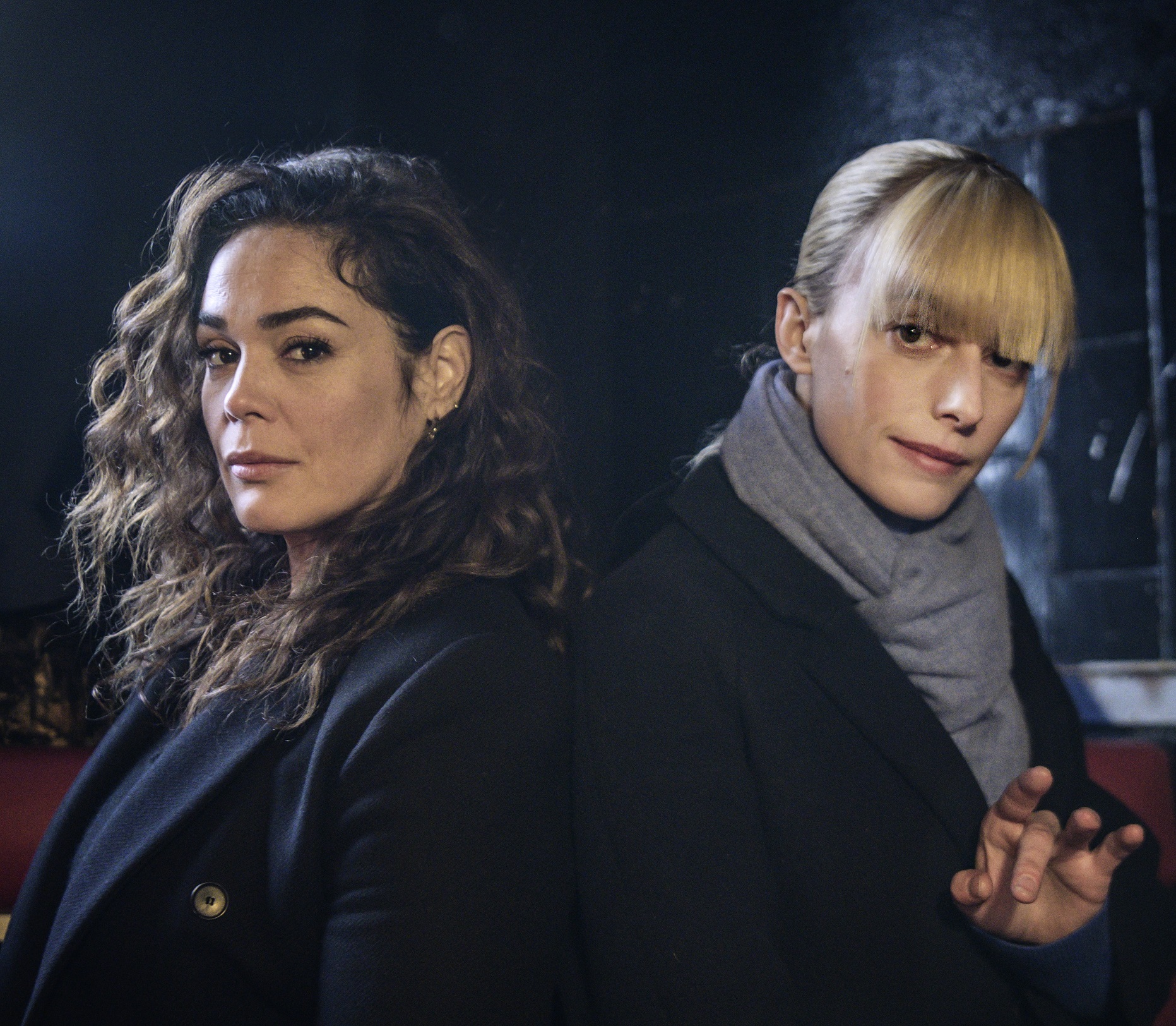 Din 2 Ianuarie Astrid și Raphaëlle se întorc la DIVA, cu premiera în România a sezonului trei al apreciatului serial. Noile episoade sunt programate în zilele de luni, de la ora 21:00