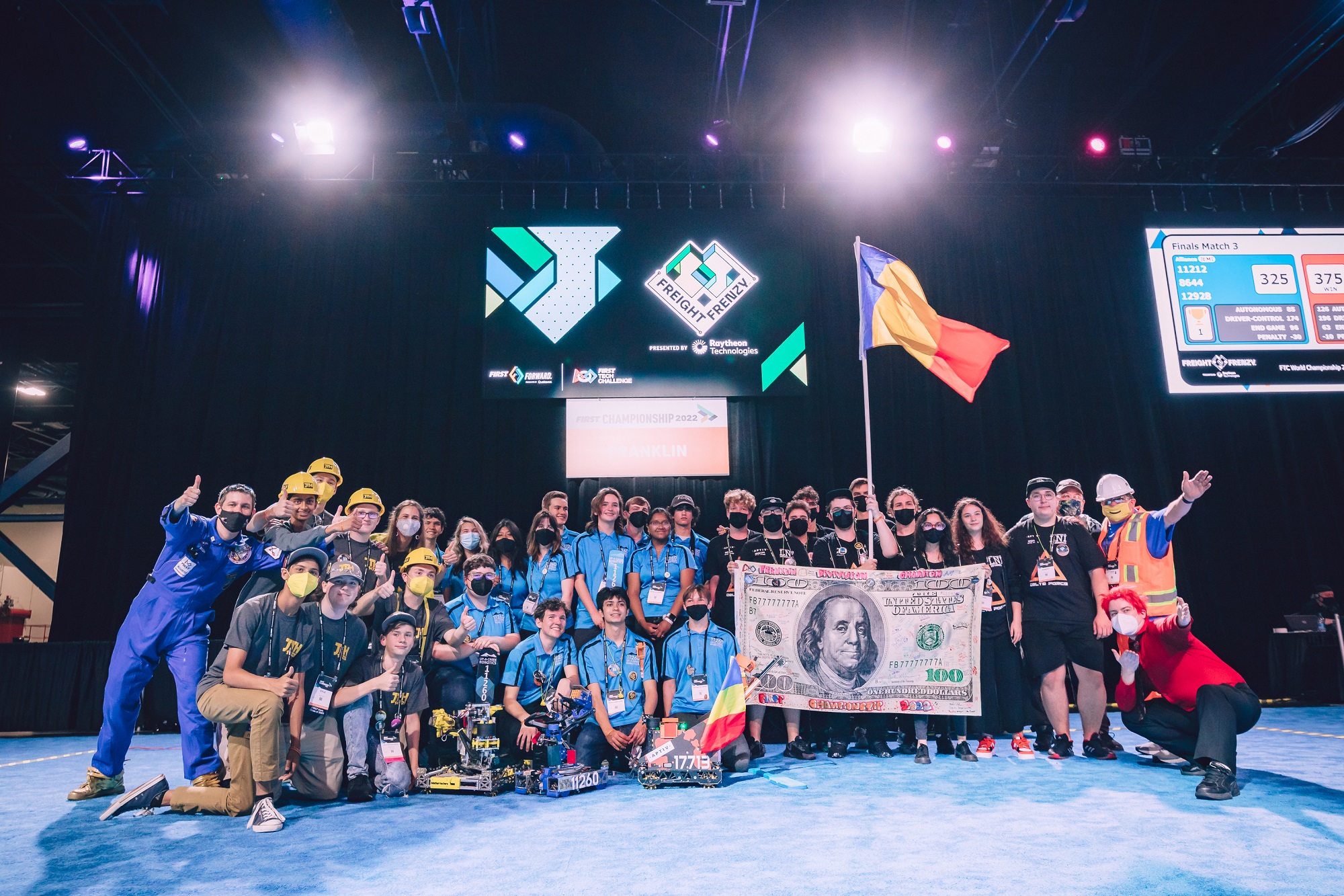 Incepe sezonul #7 BRD FIRST Tech Challenge Romania! Sezonul trecut, Romania a castigat Campionatul Mondial din SUA!