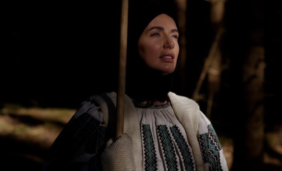 Paula Hriscu a lansat videoclipul piesei „Fata muntelui”