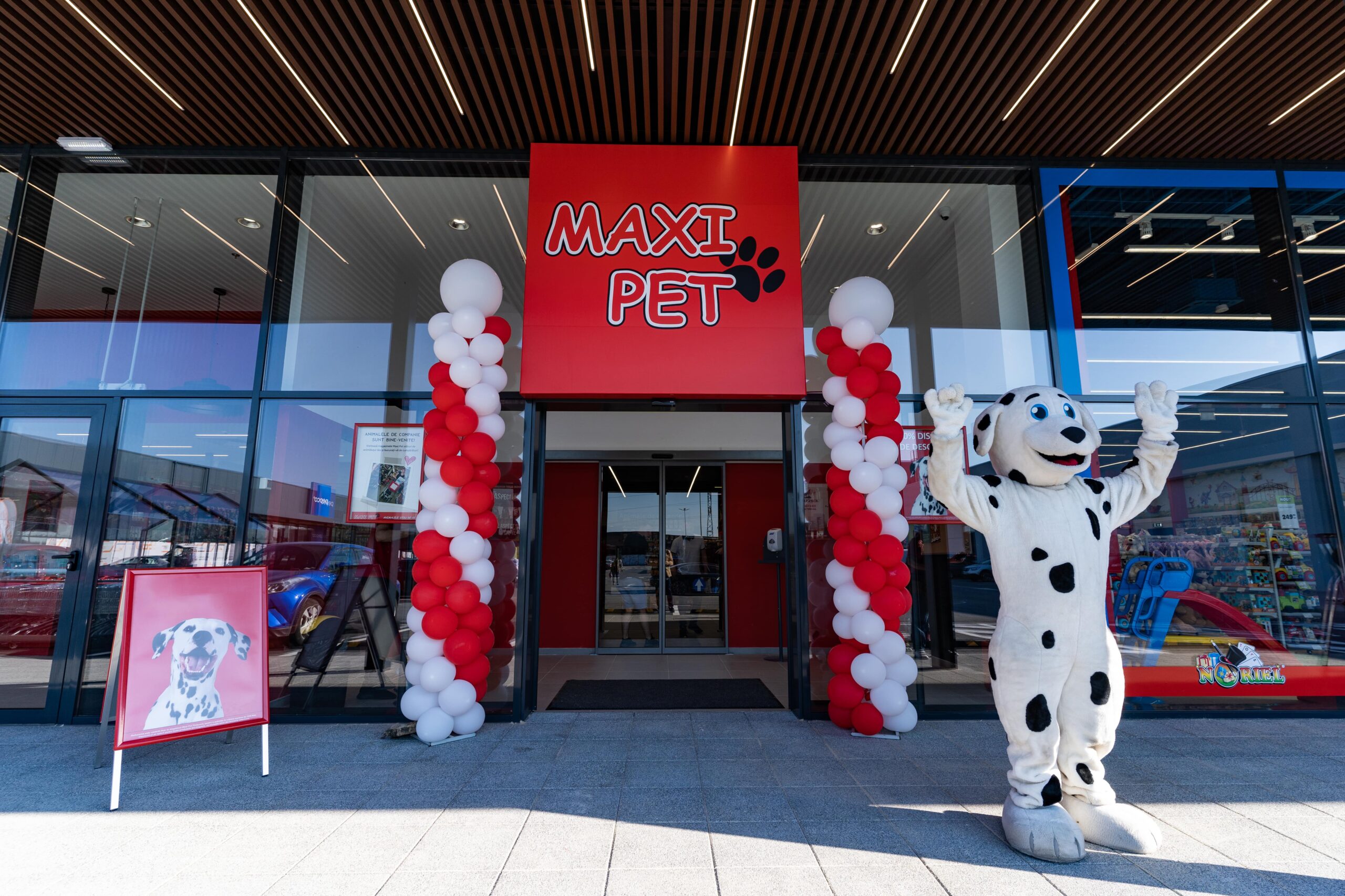 Se deschide primul magazin Maxi Pet din Târgu Mureș! Animalele de companie vor avea, și ele, propriul hipermarket