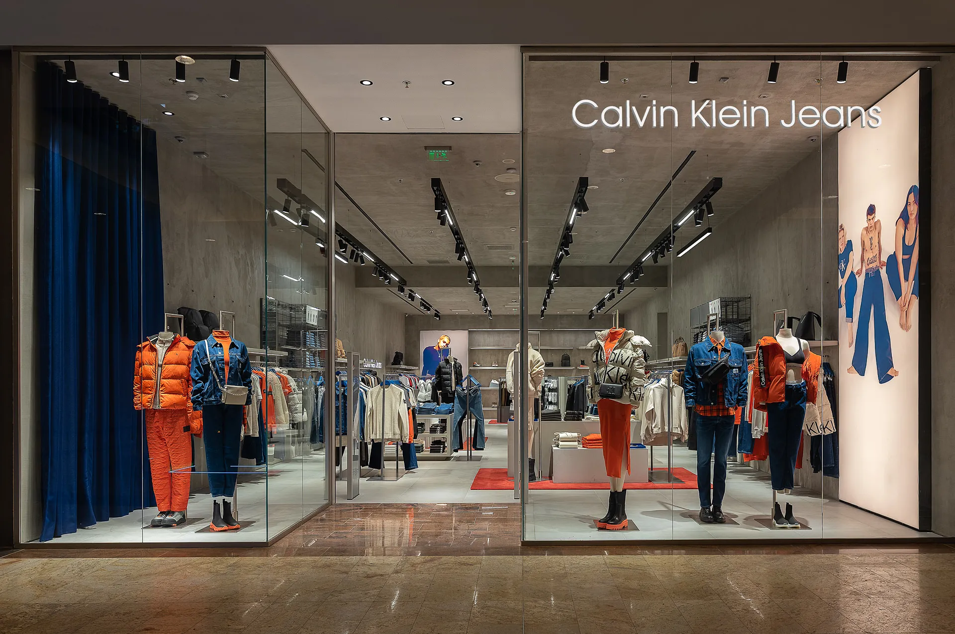 Un nou magazin Calvin Klein Jeans in Băneasa Shopping City