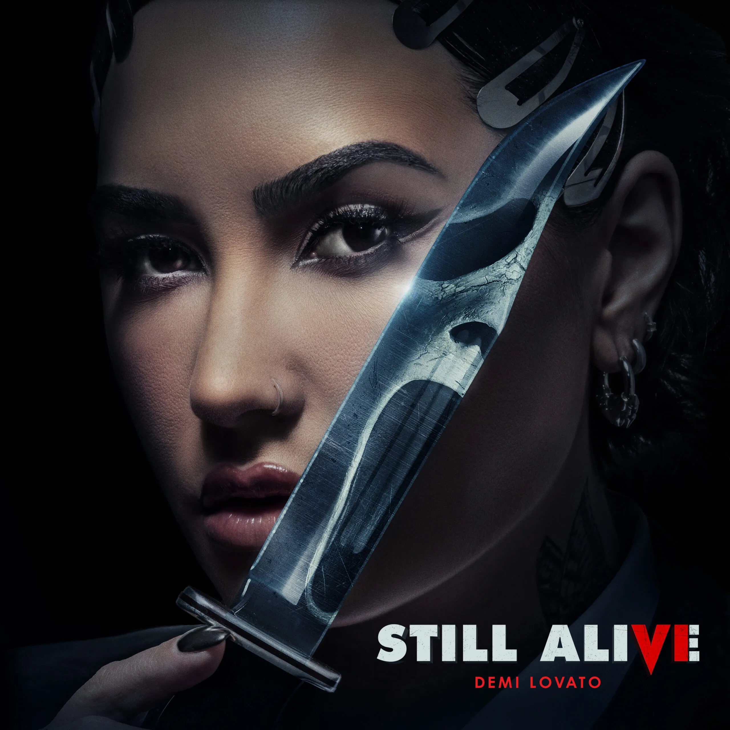 Demi Lovato a lansat “Still Alive”