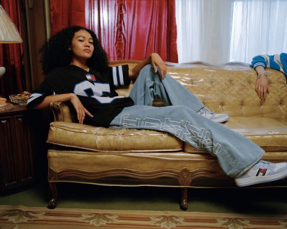 Tommy Hilfiger anunta lansarea urmatorului capitol din Denim Progressed, platforma TOMMY JEANS prin care se incurajeaza denimul progresiv