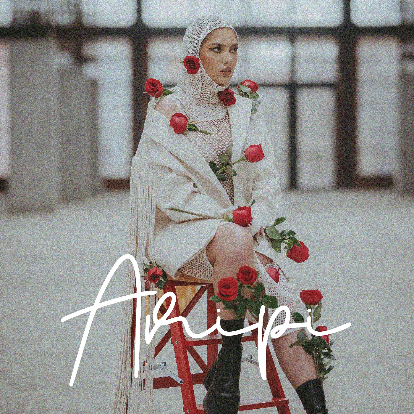 New single alert: JO aduce în playlist-uri „Aripi”