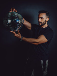 Andrei Paraschiv de la Danseaza si Punct