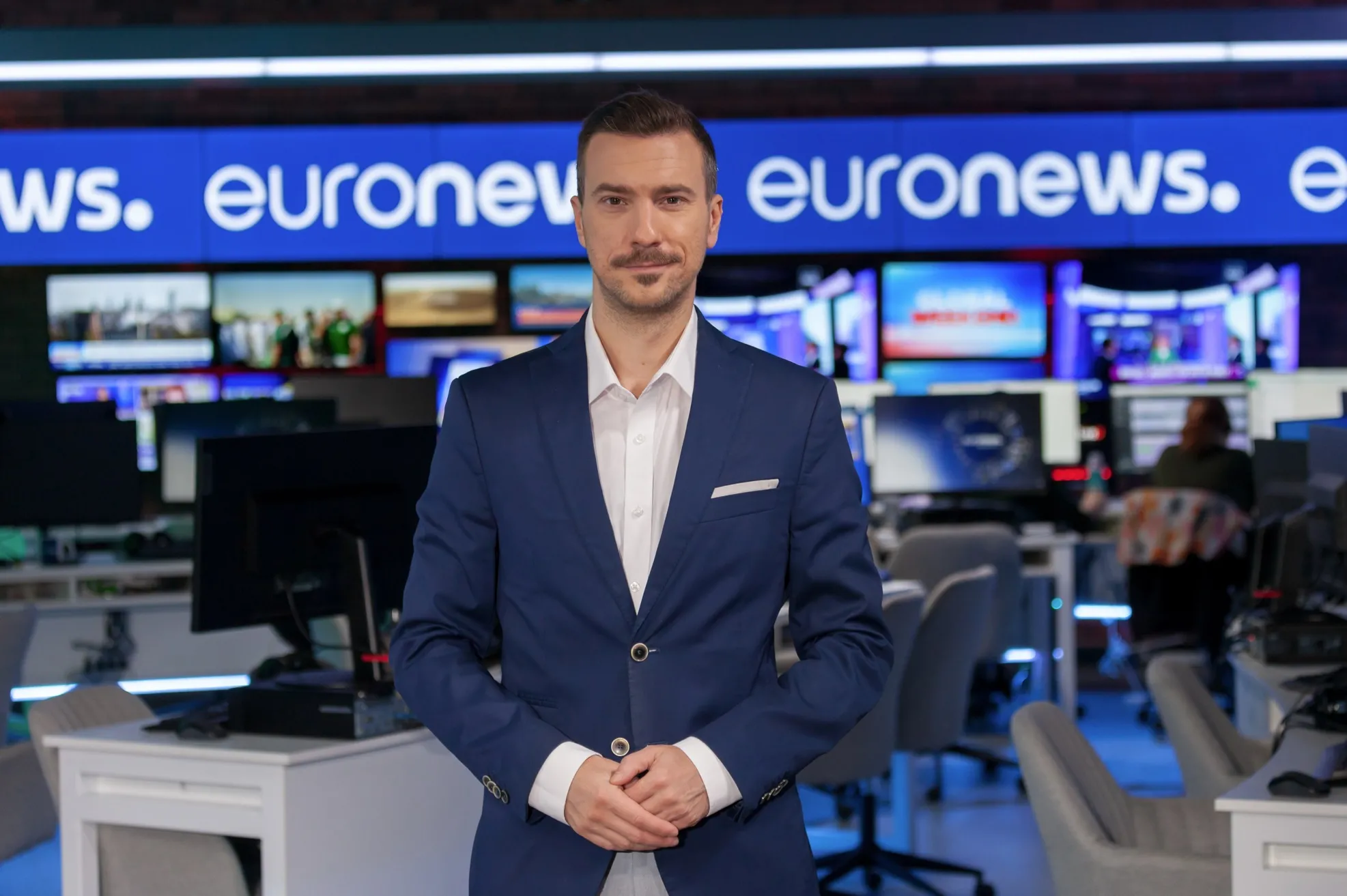 Doi jurnalisti Euronews Romania vor debuta pe scena Teatrului National din Bucuresti