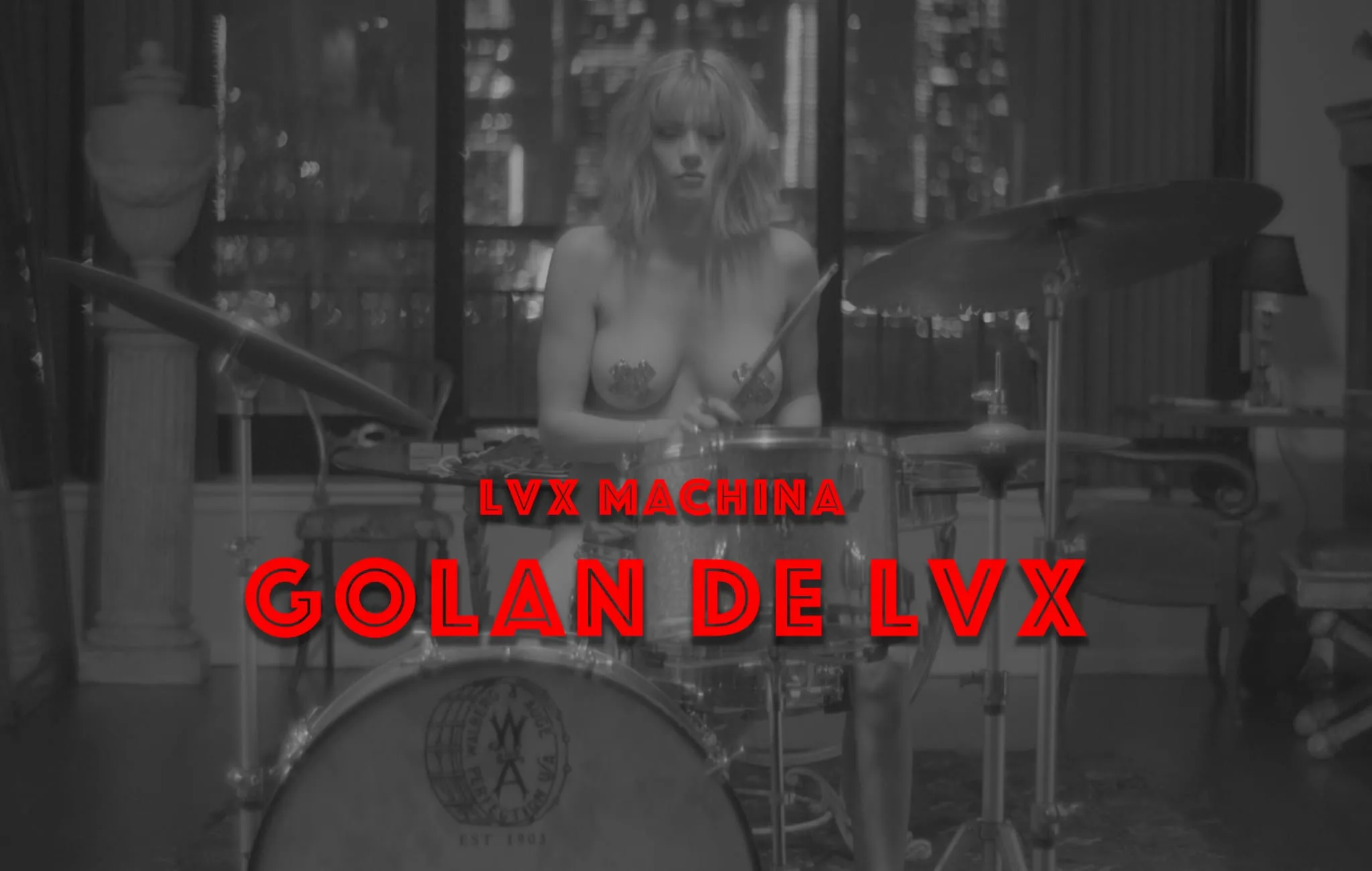 Luna aprilie vine cu un single nonconformist: „Golan de LVX”