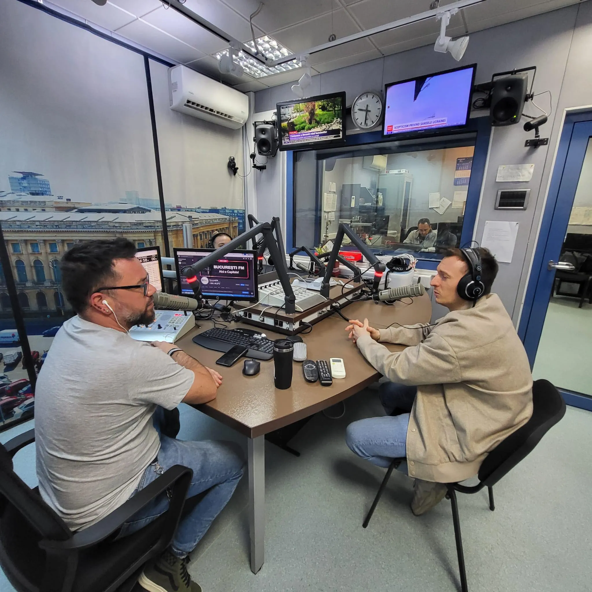 VIDEO: Denis de la The Motans a povestit despre planurile lui la Bucuresti FM