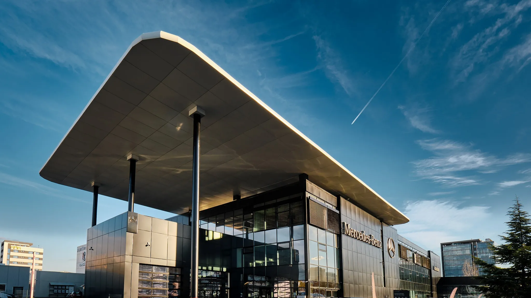 Autoklass isi propune ca, in 2024, jumatate dintre vanzarile de automobile Mercedes-Benz sa fie reprezentate de vehicule electrice si plug-in hybrid
