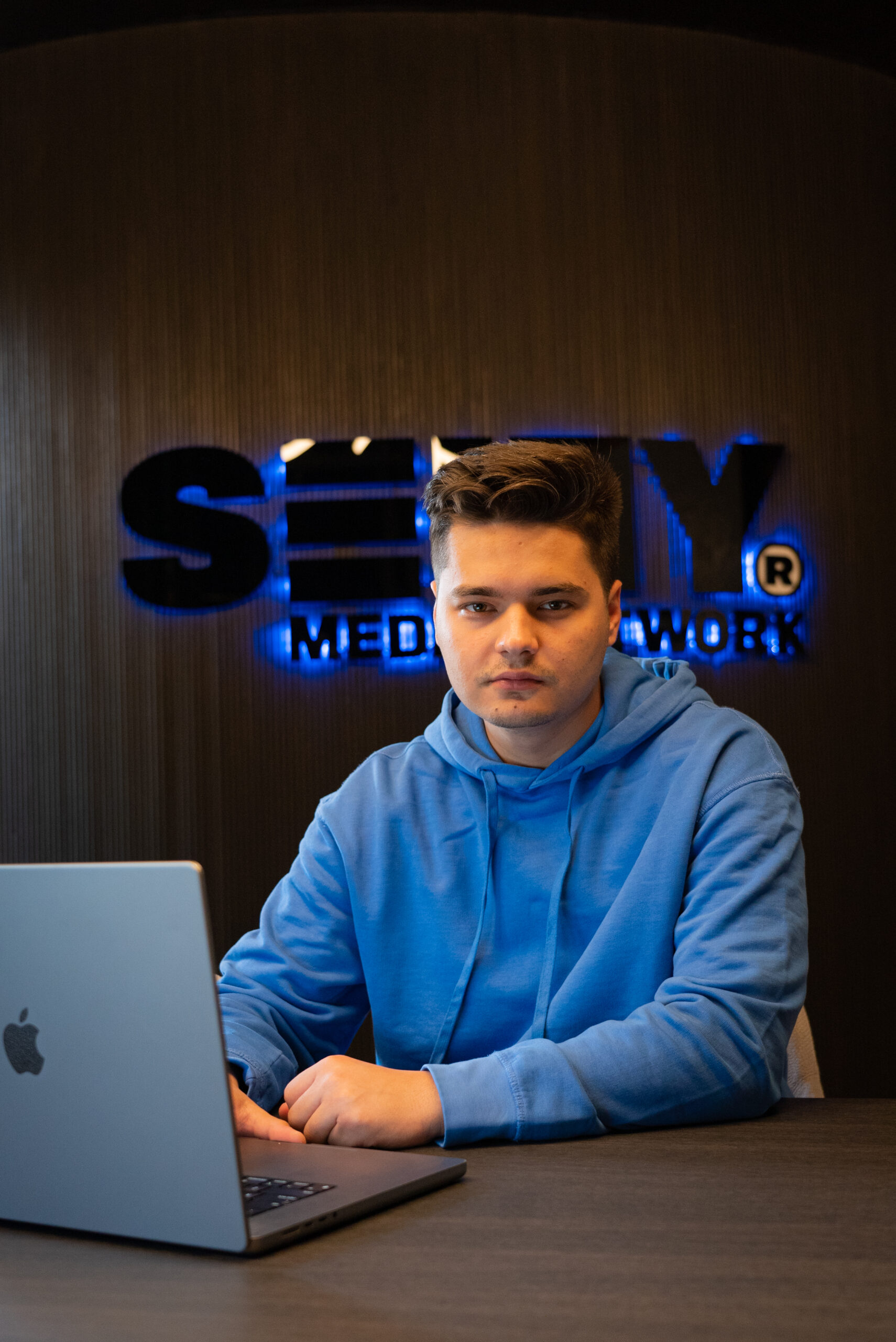 STUDIU: Selly este cel mai cunoscut influencer din Romania