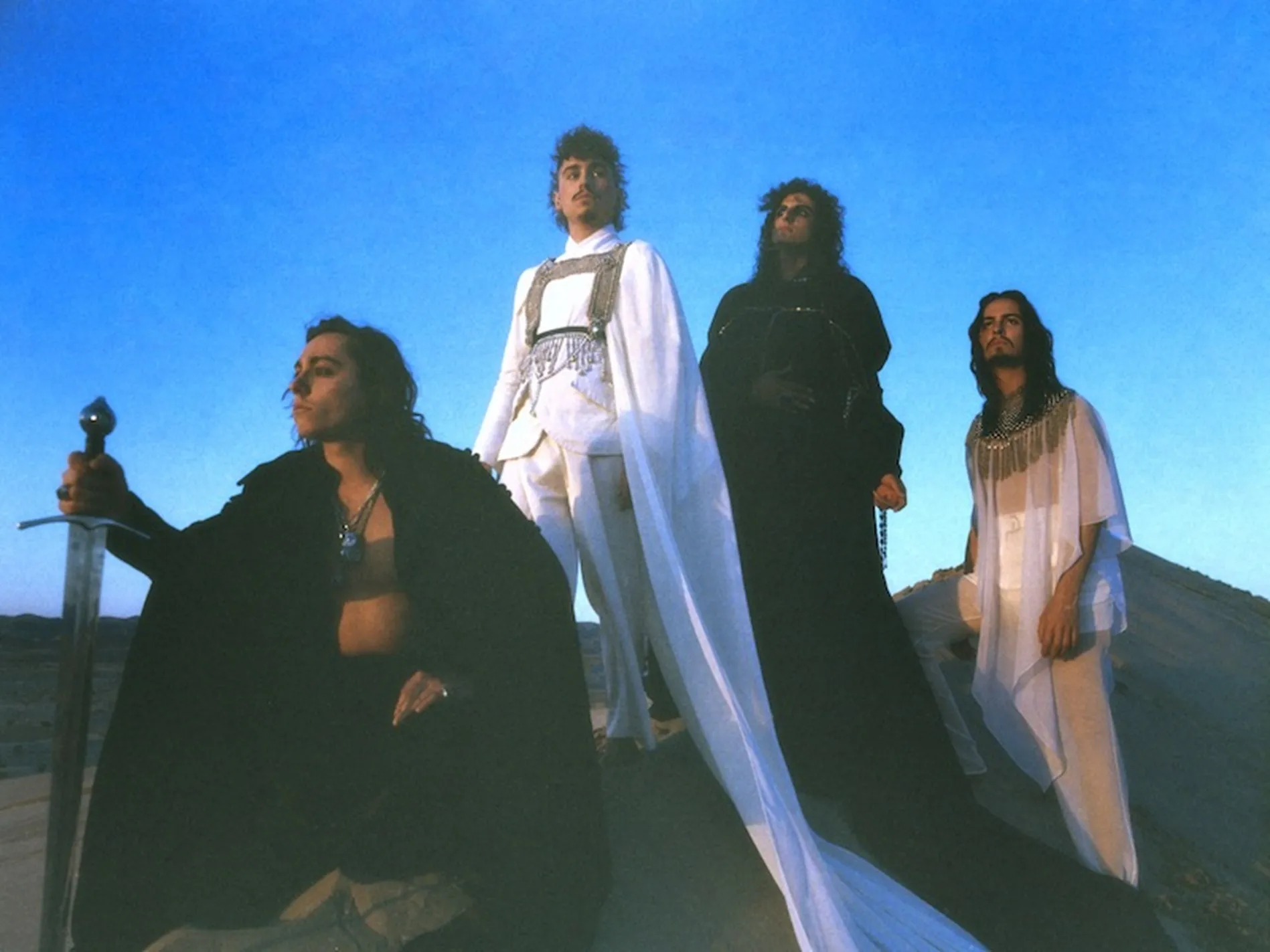 Greta Van Fleet a lansat “The Falling Sky”