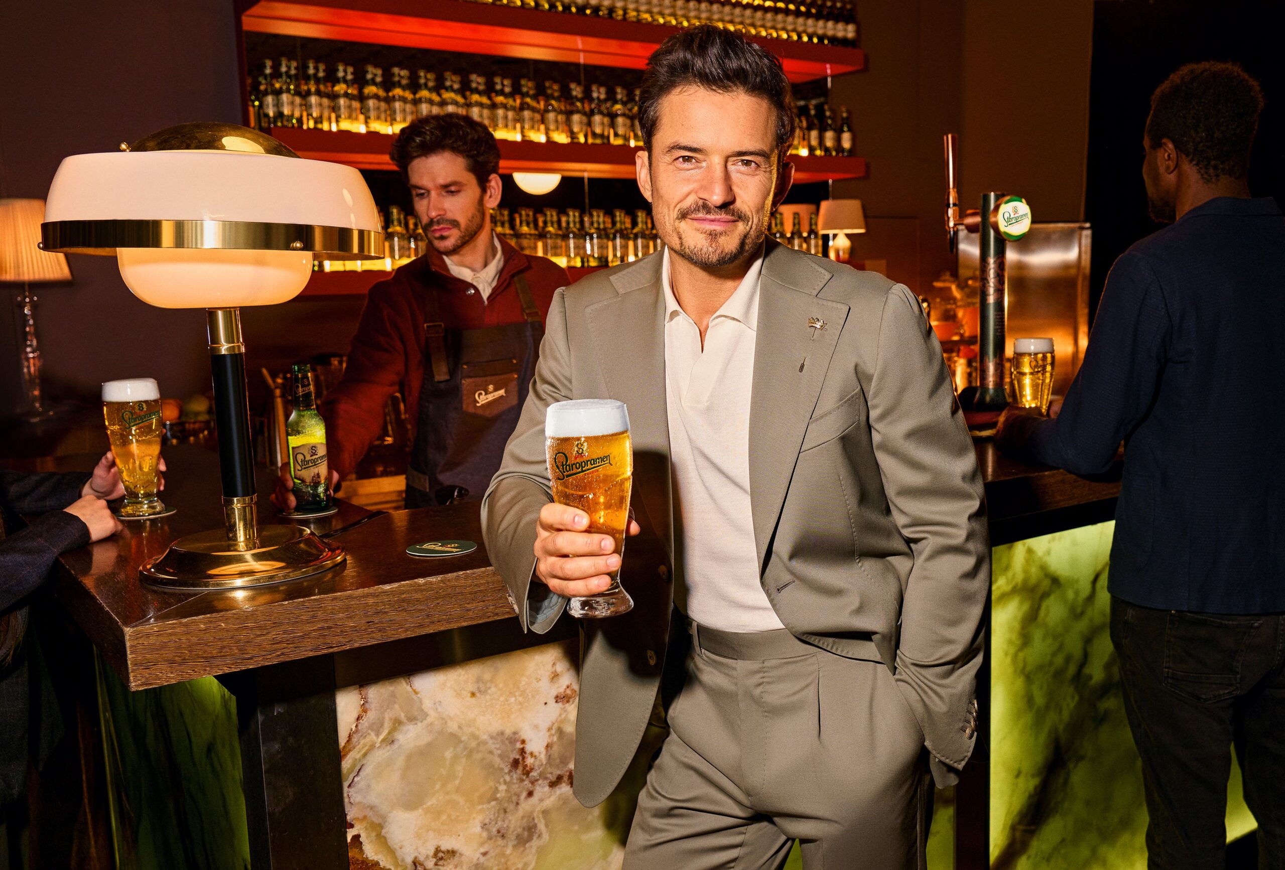 Orlando Bloom este noul brand ambassador Staropramen