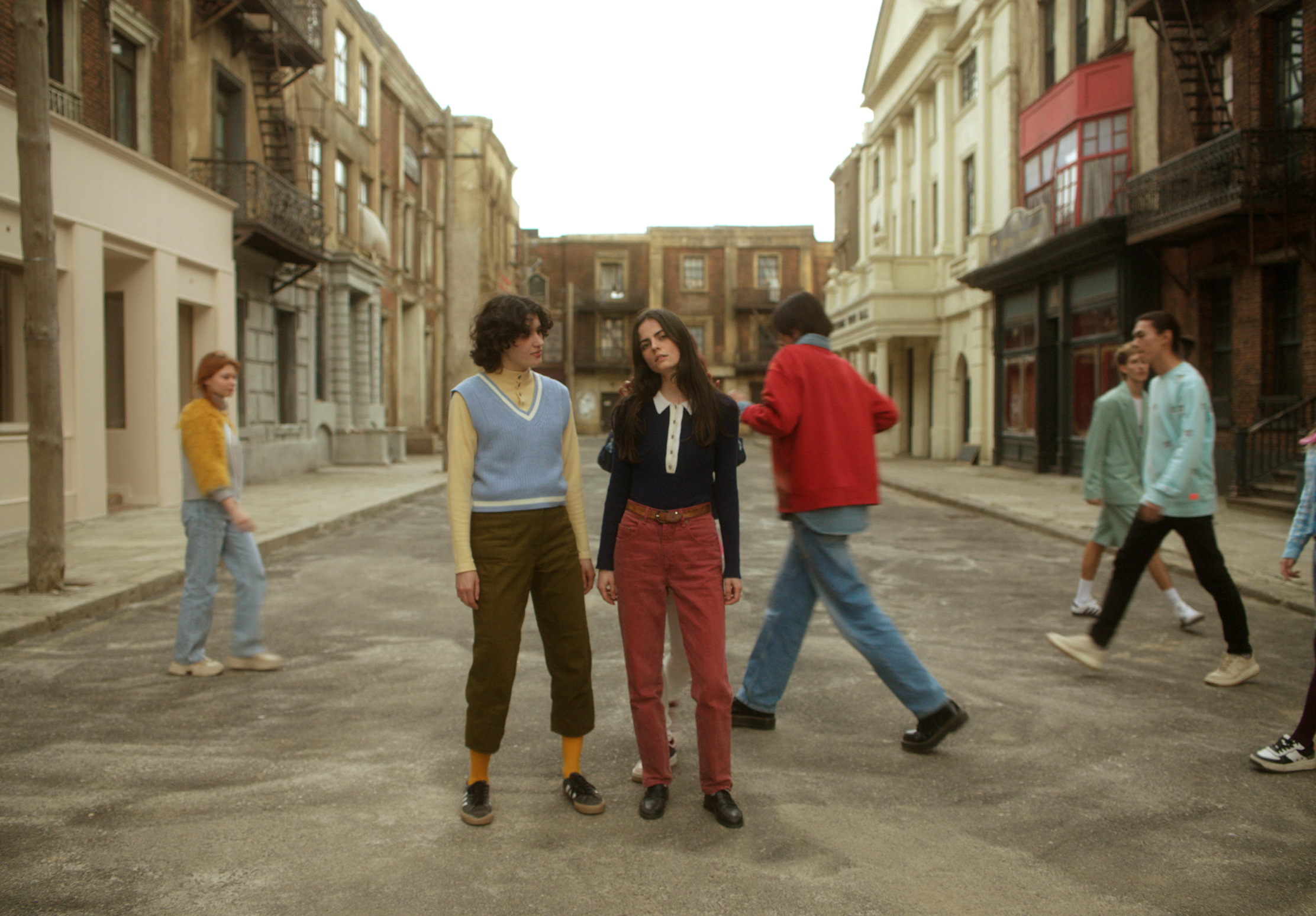 Valeria Stoica videoclipul piesei „All We Wanna Do”