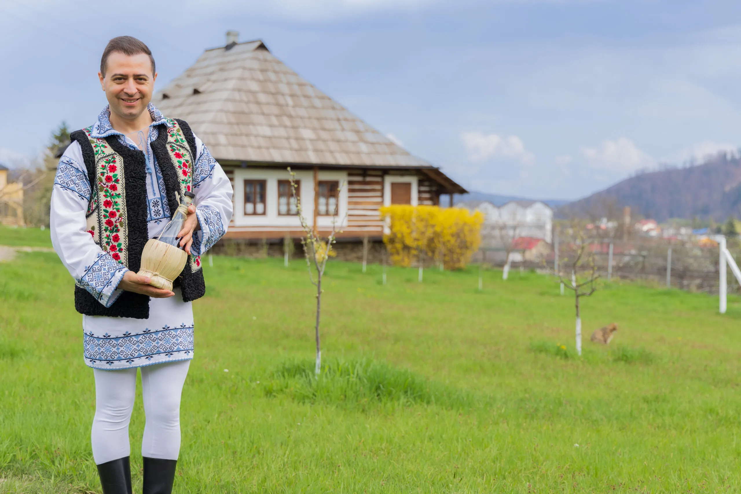 Cristian Harhată aka Cristian din Iași i-a dedicat bunicului piesa ”Asa bunicu’ meu spunea”
